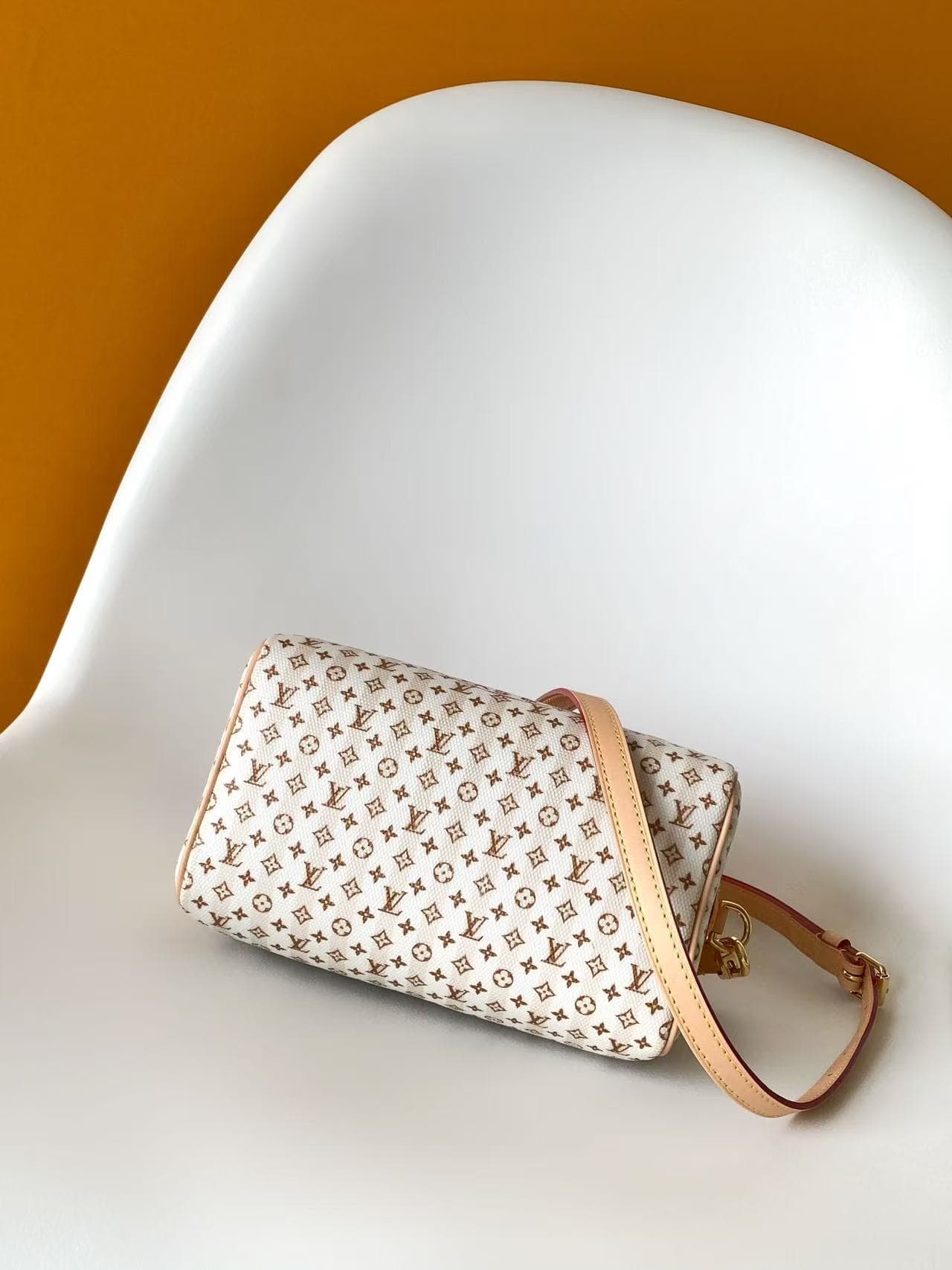 Louis Vuitton Speedy Bandoulière 20 Nude Rose Monogram Coated canvas M29459 High