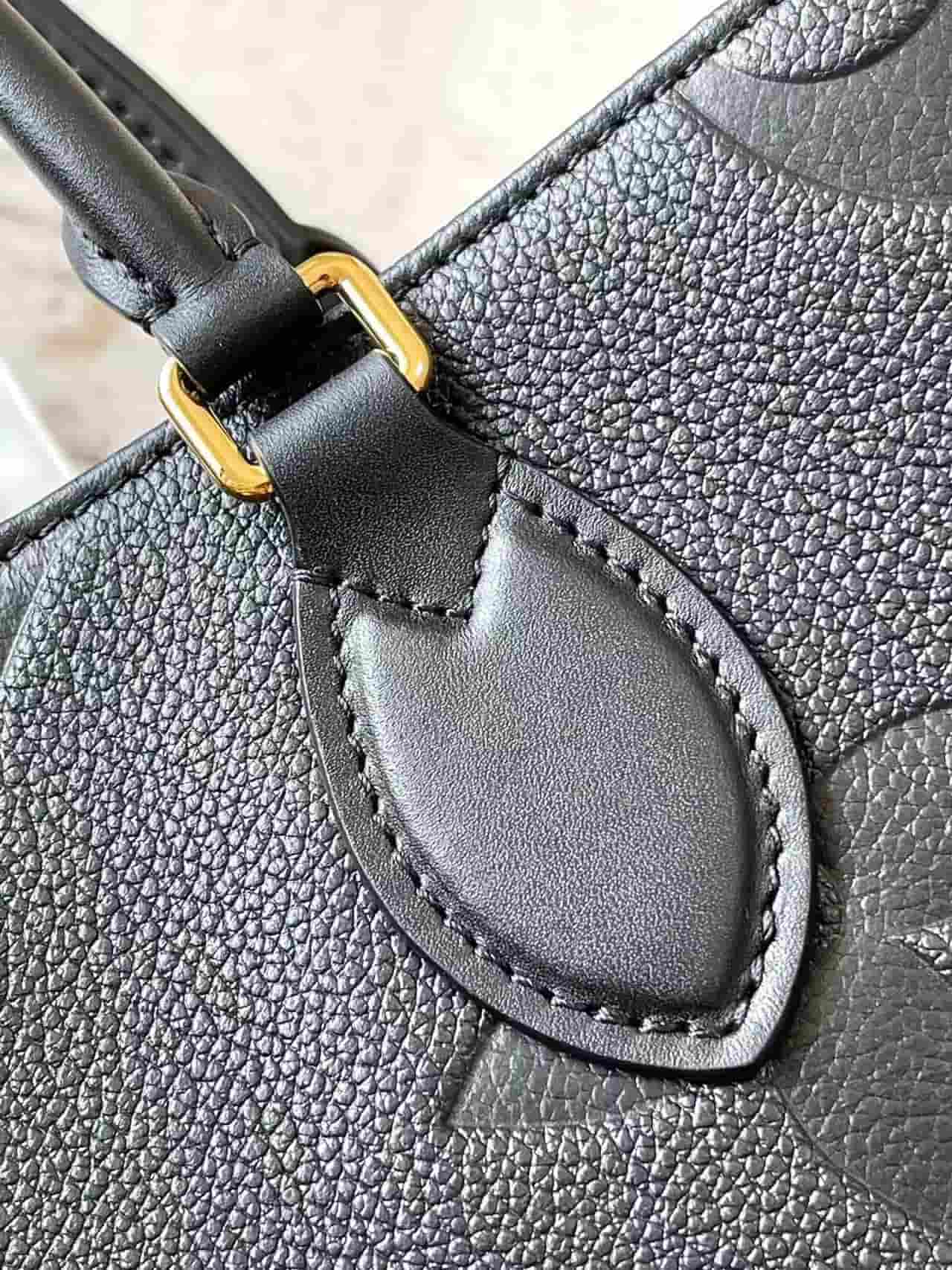 Louis Vuitton ONTHEGO MM Monogram Empreinte Black High