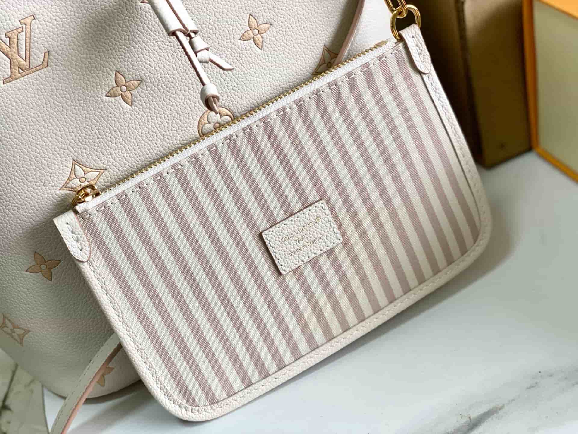 Louis Vuitton NéoNoé MM Eden Debossed grained cowhide leather M14401 TOP