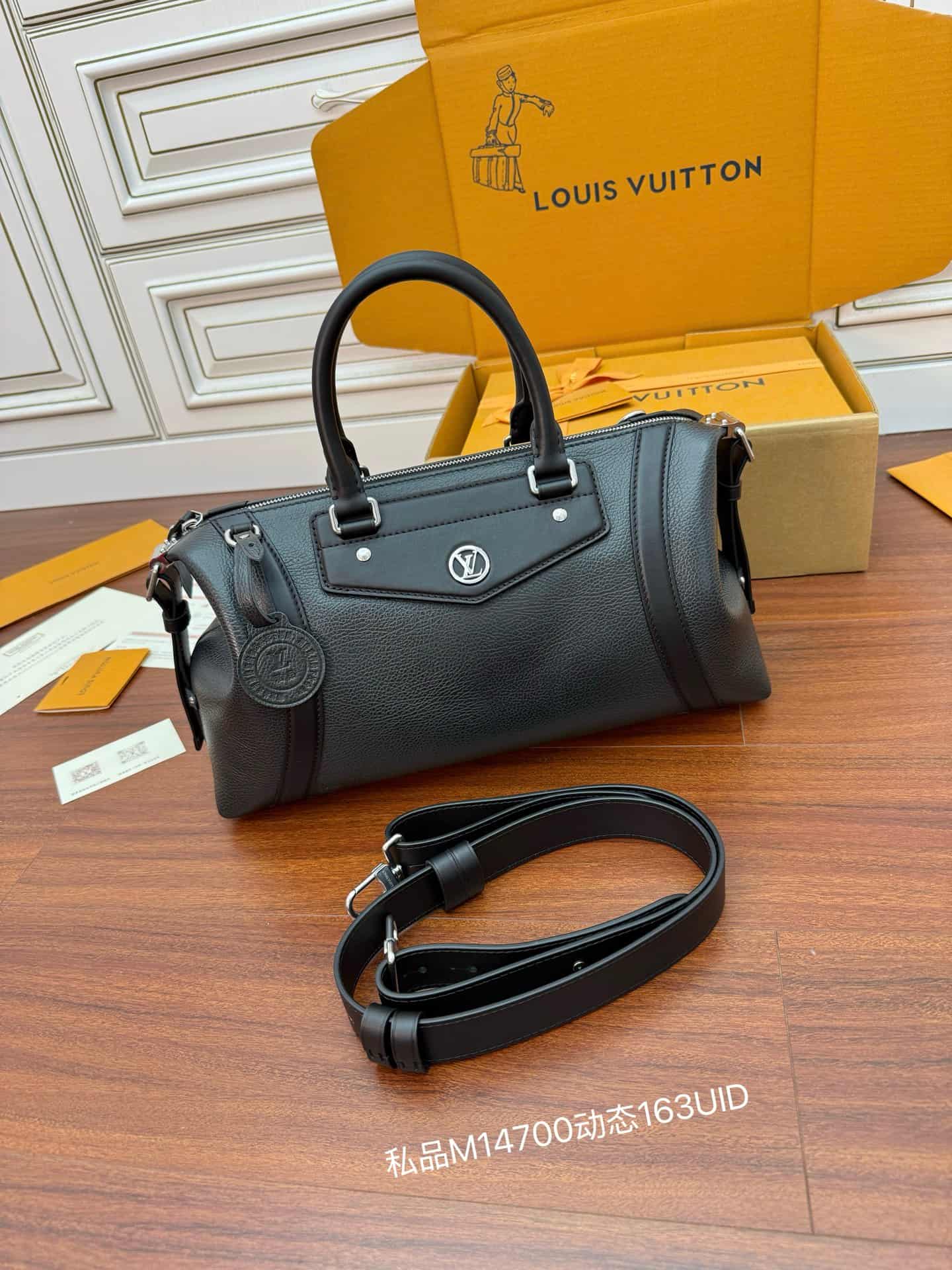 Louis Vuitton LV Biker MM Black Lambskin leather M14700 TOP