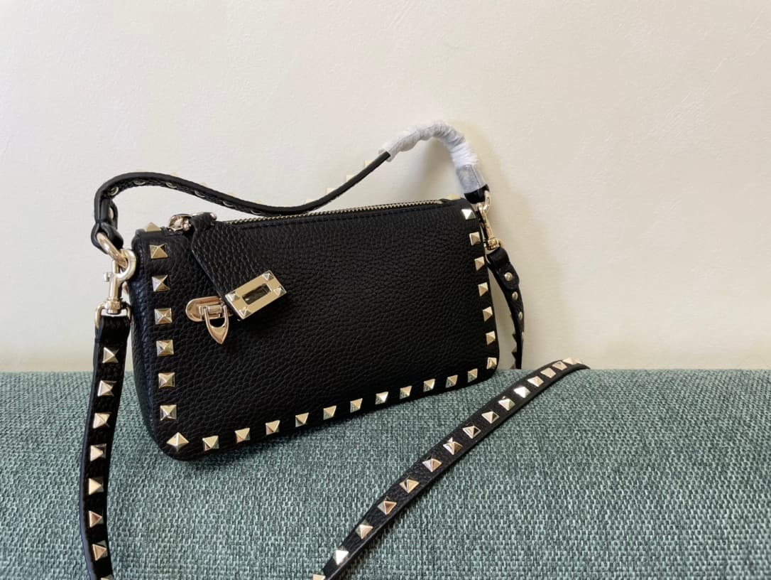 Valentino Garavani Mini Rockstud crossbody bag in Black Grained Calfskin High