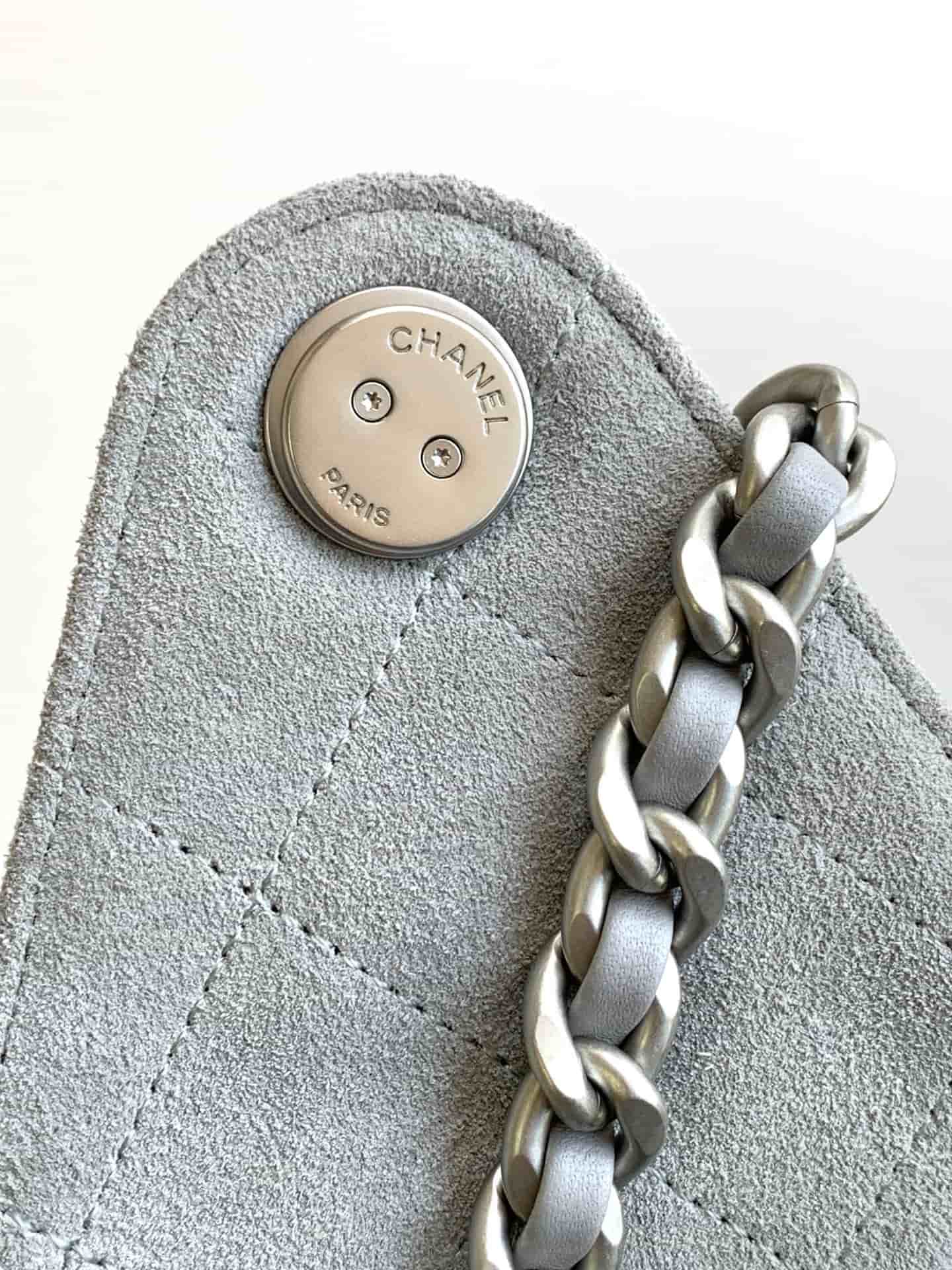 Chanel 25 Small Hobo handbag AS5293 Suede & silver-tone metal Grey A