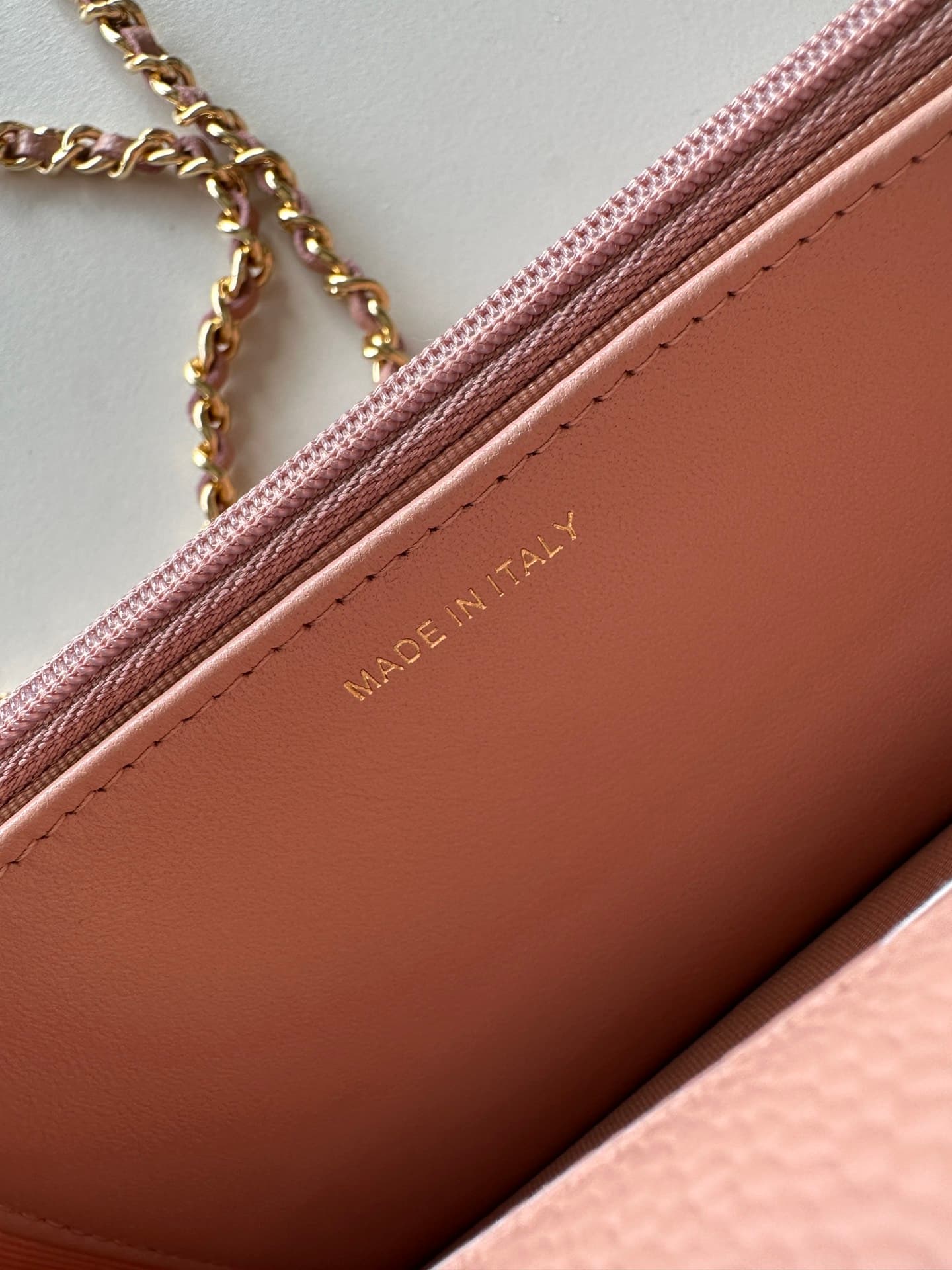 Chanel Classic Wallet on Chain Grained Shiny Calfskin & Gold-Tone Metal AP4241 Light Pink High