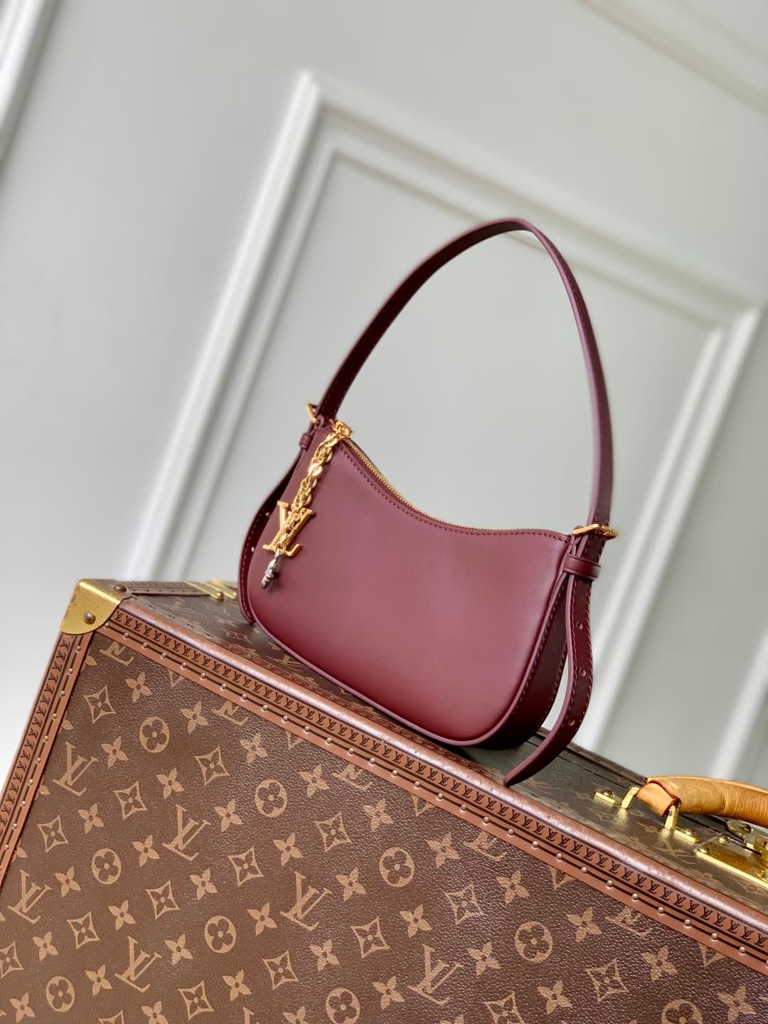 Louis Vuitton Pochette LV Bloom M25525 Calfskin leather Grenat Red High