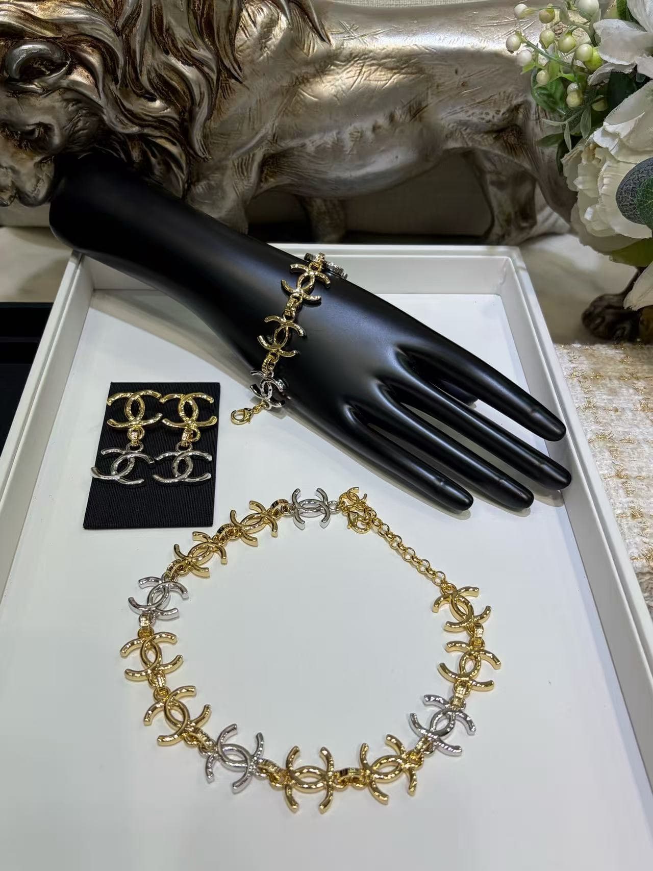 Chanel NECKLACE Gold &Silver Metal High