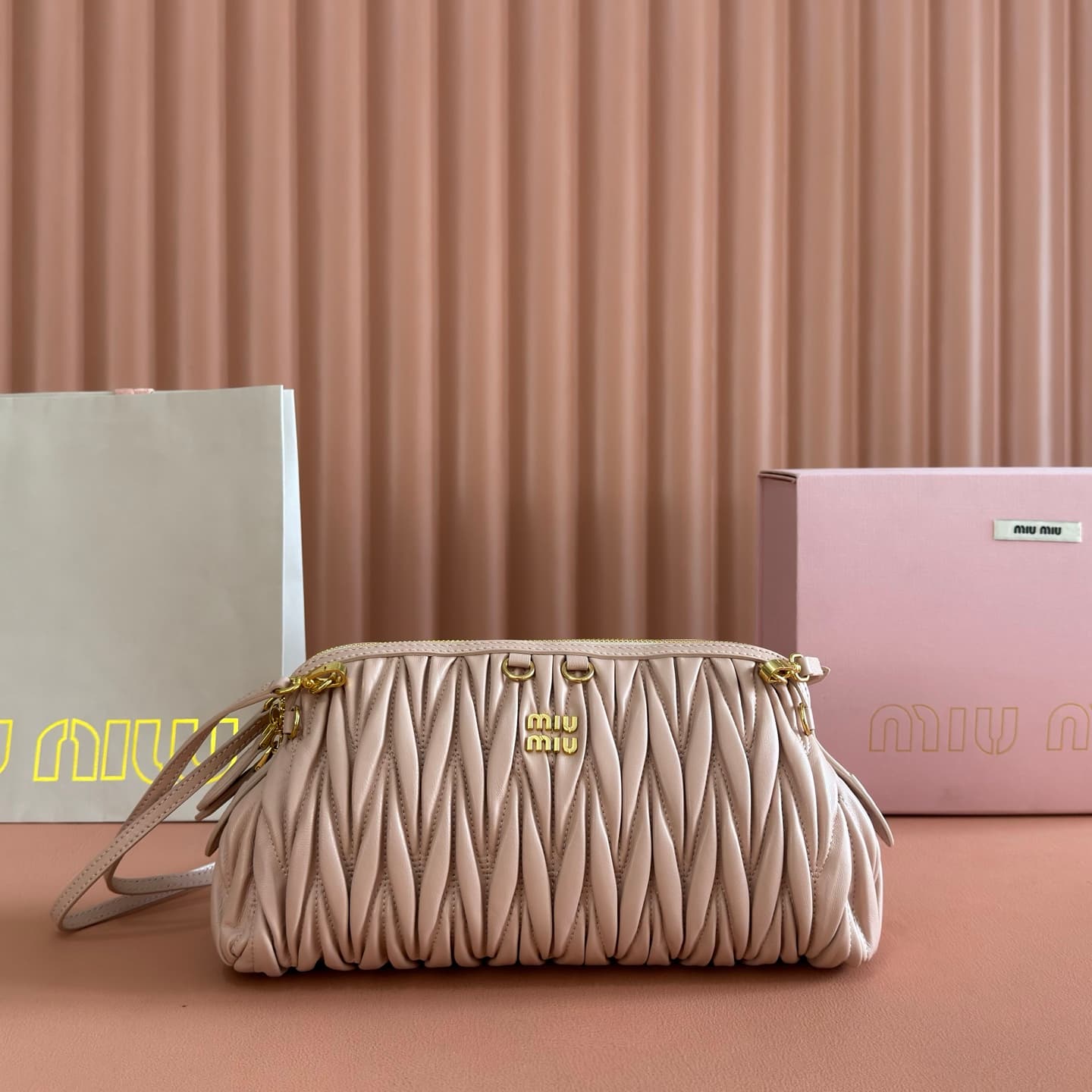 Miu Miu Caprice matelassé nappa leather clutch Powder Pink TOP