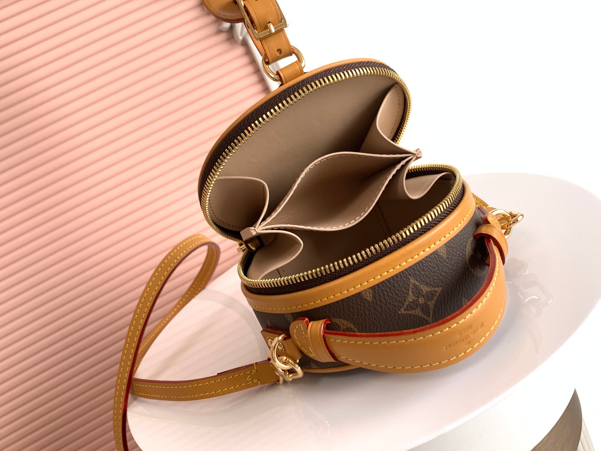 Louis Vuitton Mini Boite Chapeau Monogram Reverse coated canvas M44699 High