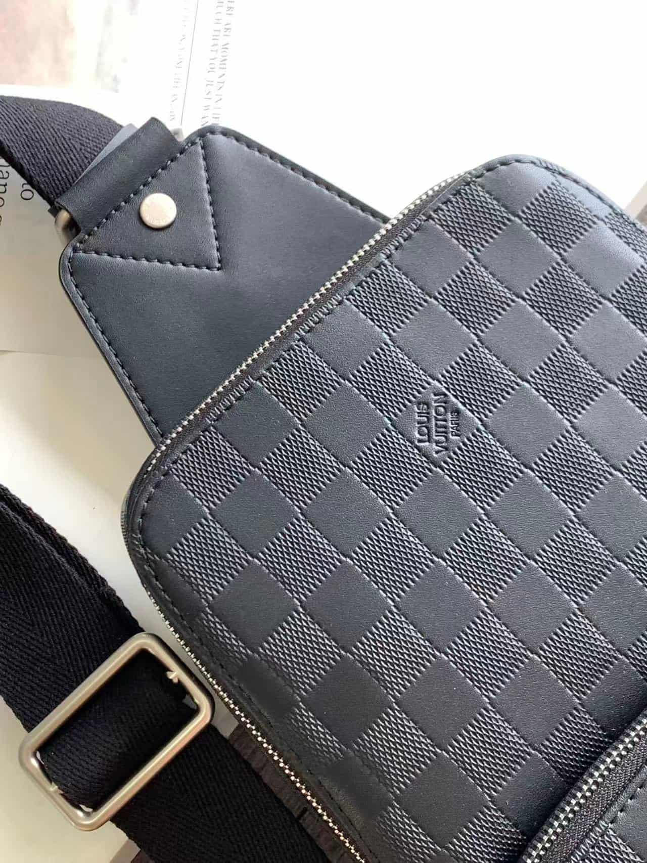 Louis Vuitton Avenue Slingbag Damier Infini Leather High
