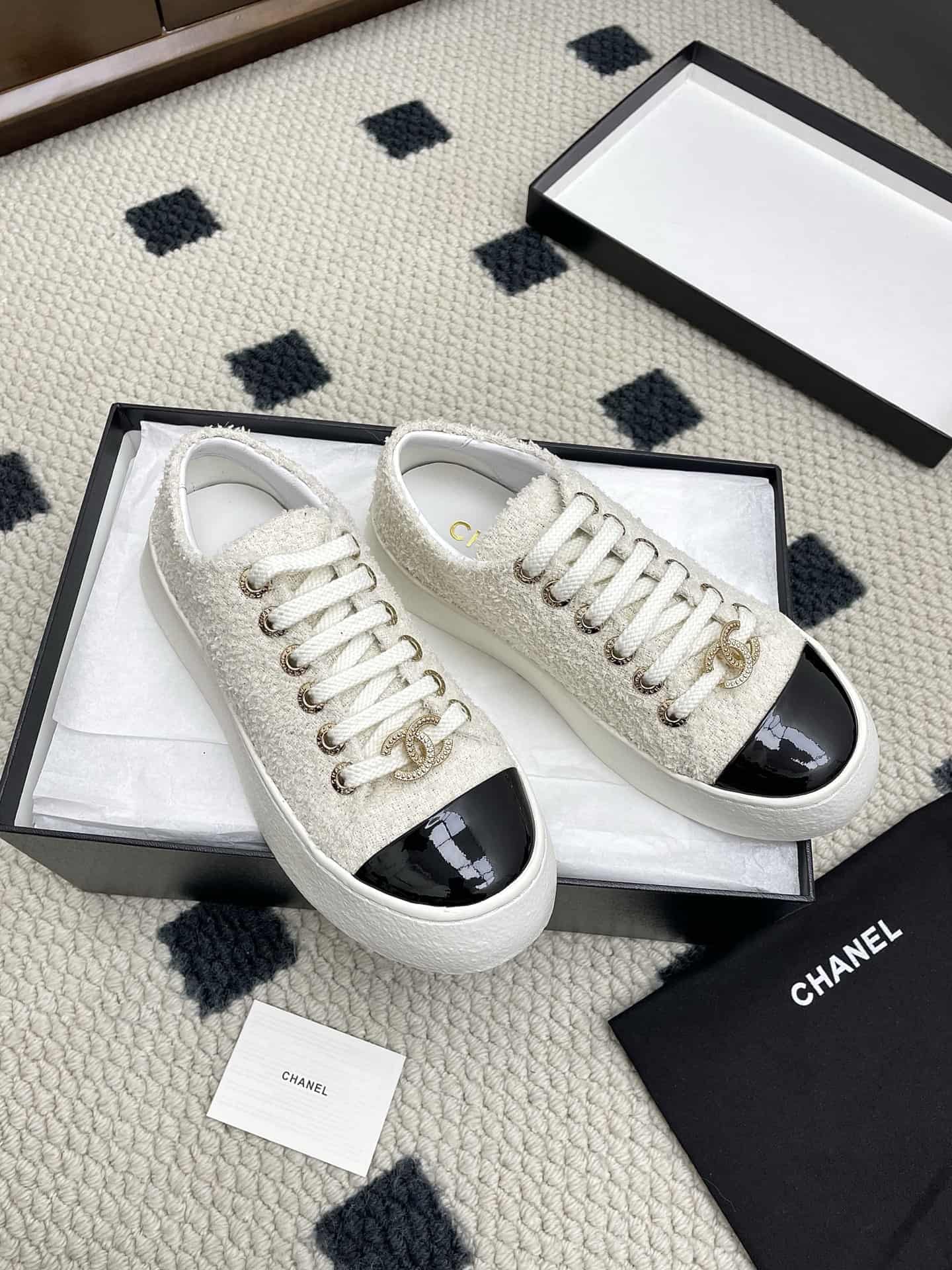 Chanel Sneaker Shoes Women
