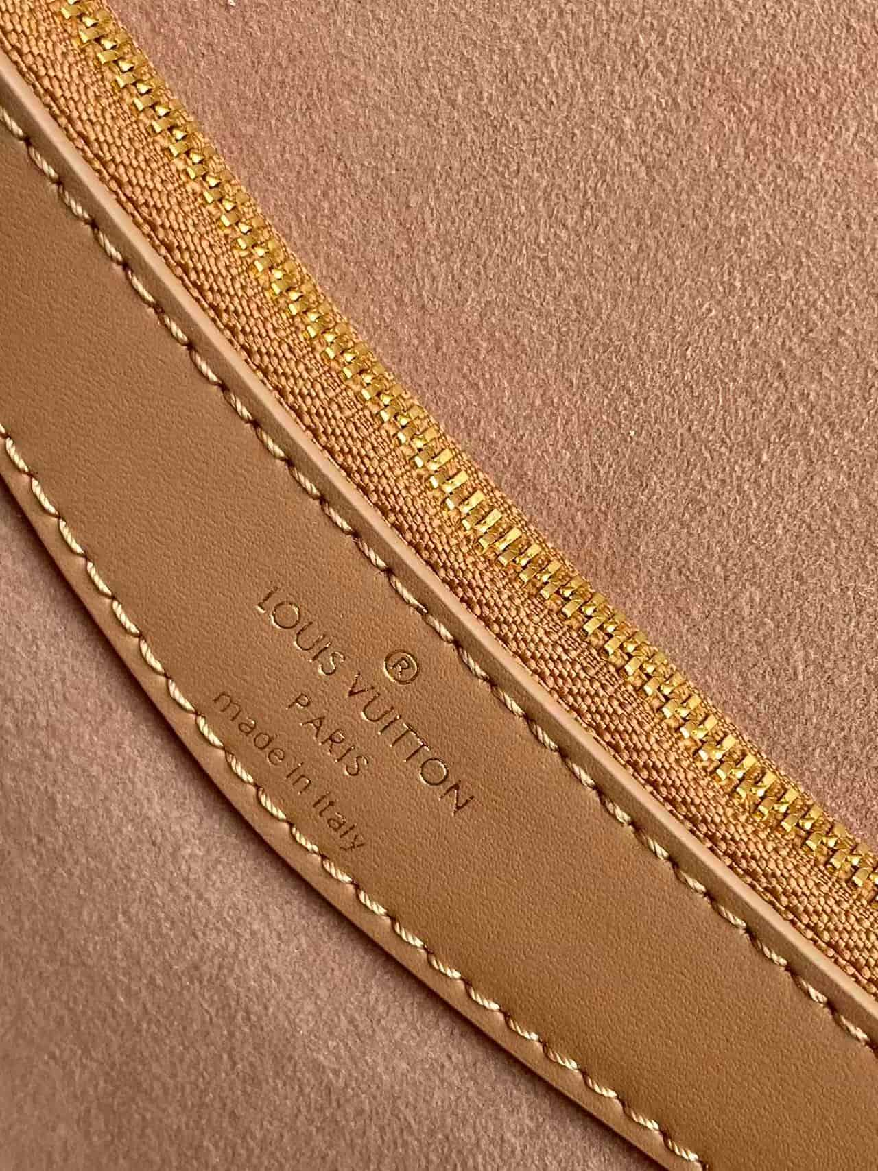 Louis Vuitton Diane Noisette Calfskin leather M29162 High