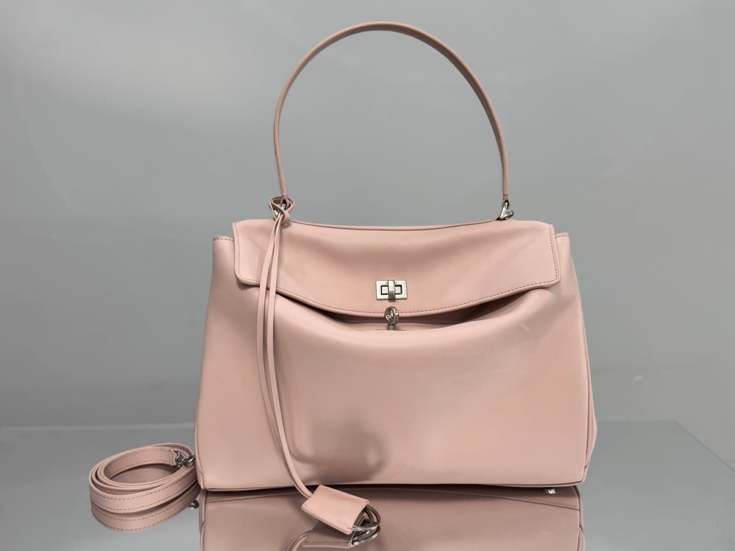 Balenciaga Rodeo Medium Bag in Pink Leather With Silver-Tone Metal TOP