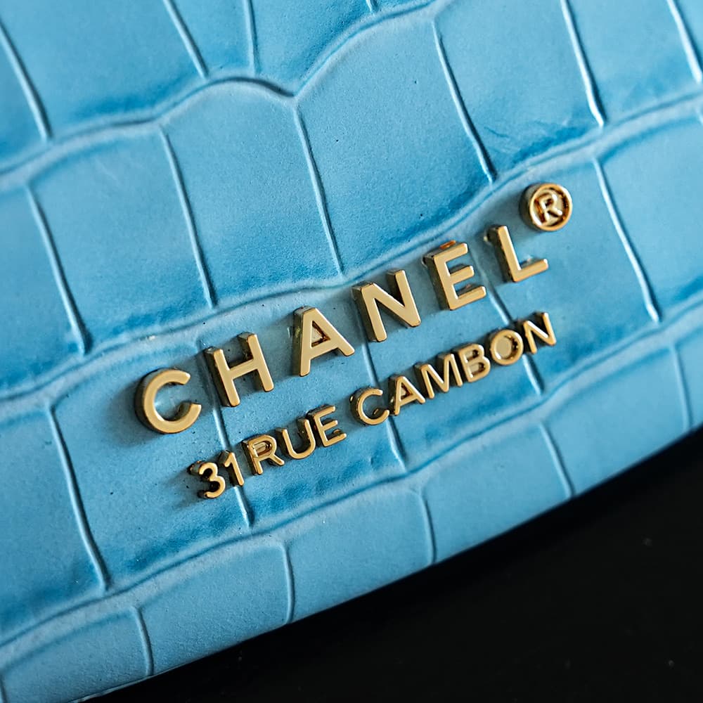 Chanel Hobo bag Prominent Crocodile-embossed & Gold-tone Metal A68011 A