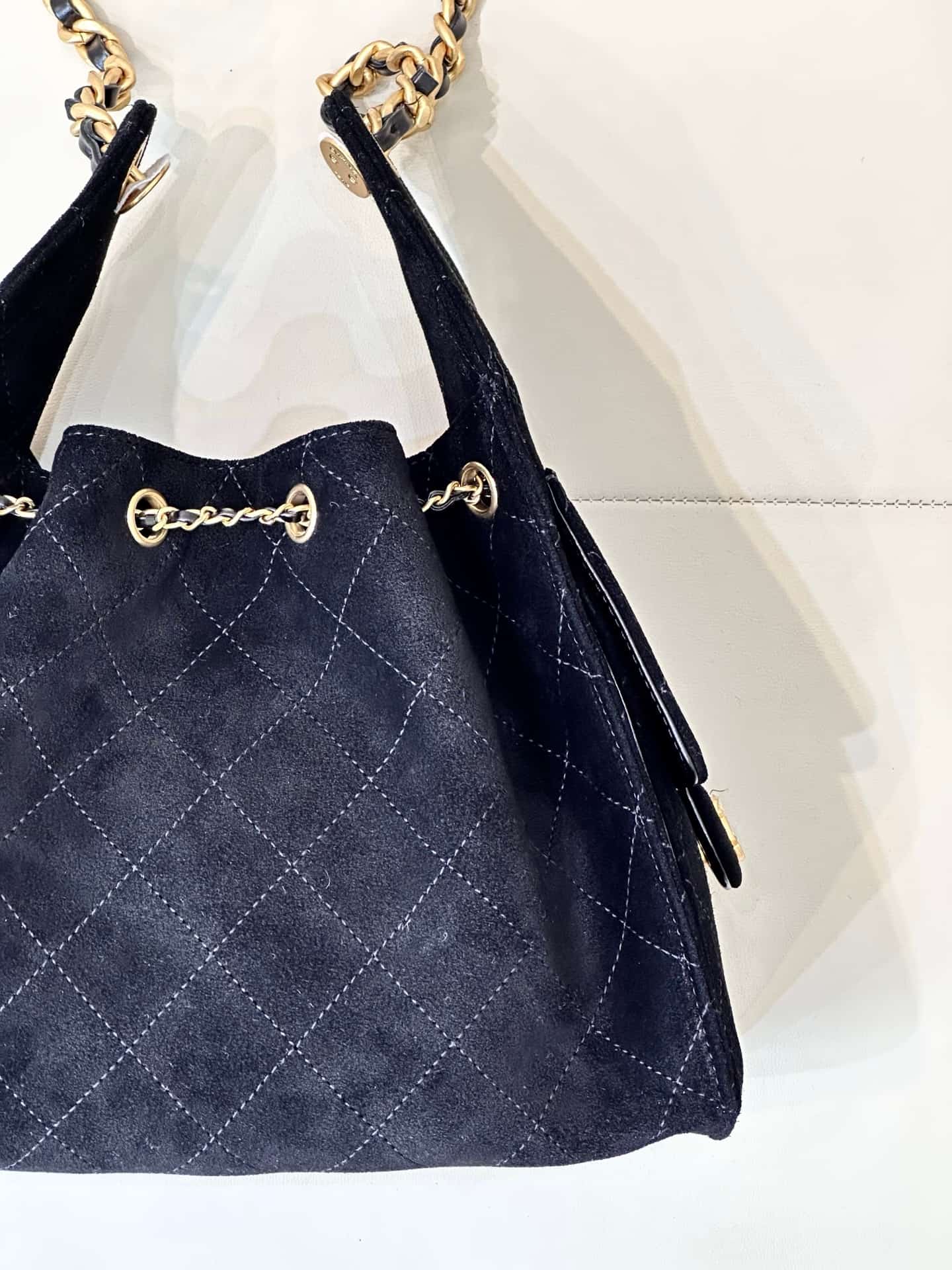 Chanel 25 Small Hobo handbag AS5293 Suede &Gold-tone Metal Black TOP