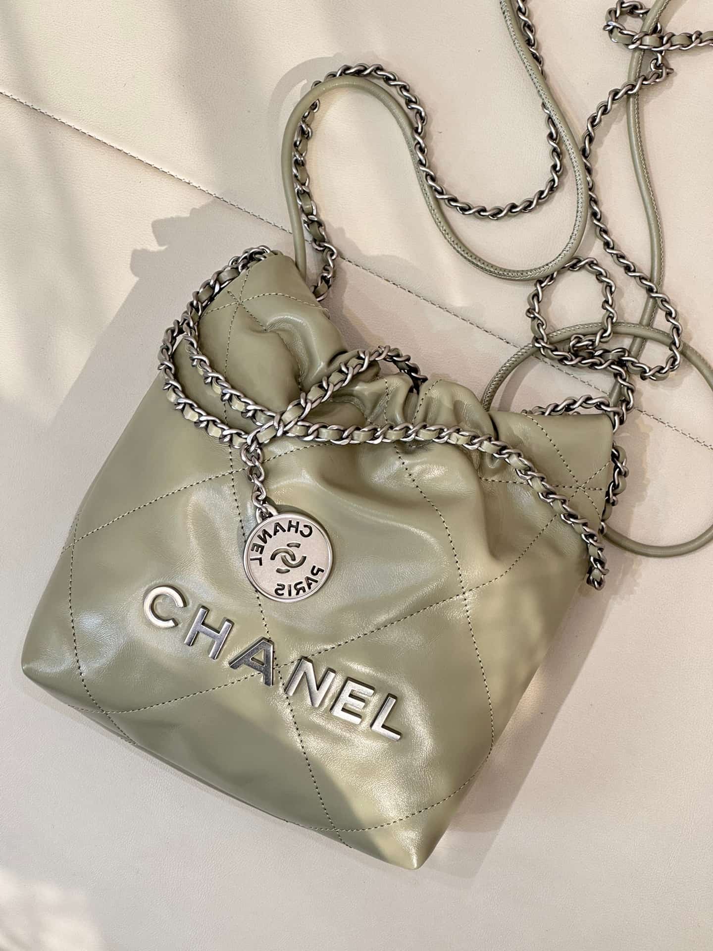Chanel 22 MINI HANDBAG Shiny Calfskin Khaki Green & Silver-Tone Metal AS3980 TOP