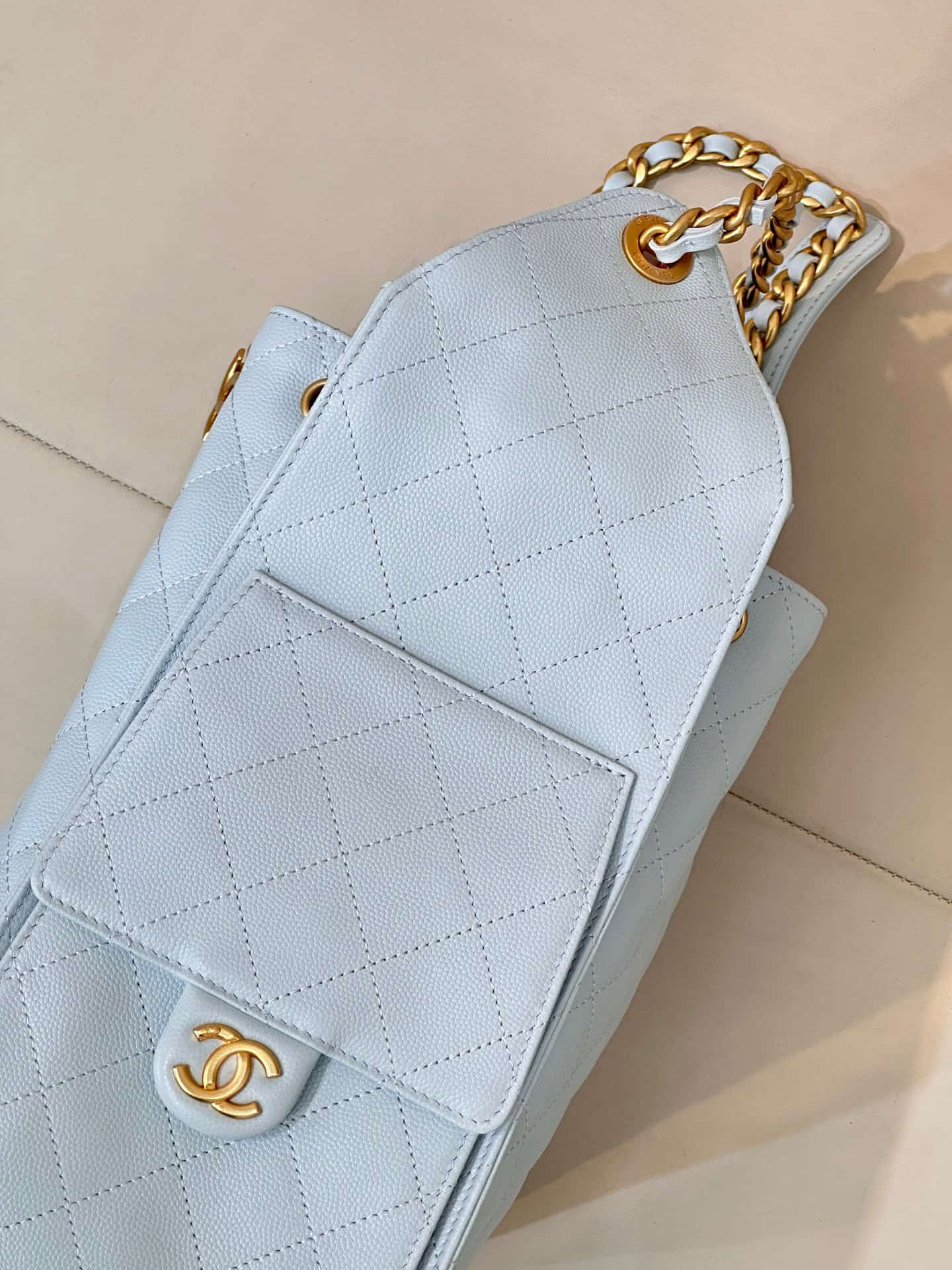 Chanel 25 Medium Hobo handbag AS5311 Grained Calfskin & Gold-tone Metal Light Blue TOP