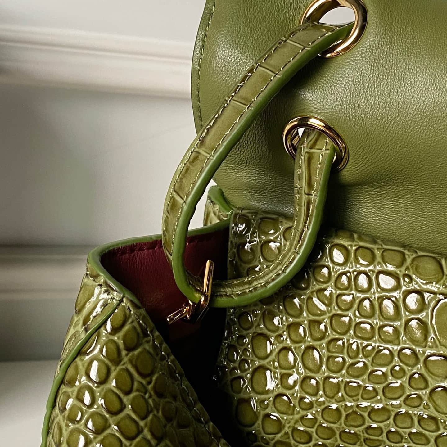 Chanel Maxi Flapbag Crocodile Embossed Calfskin& Gold-Tone Metal Green AS6231 A