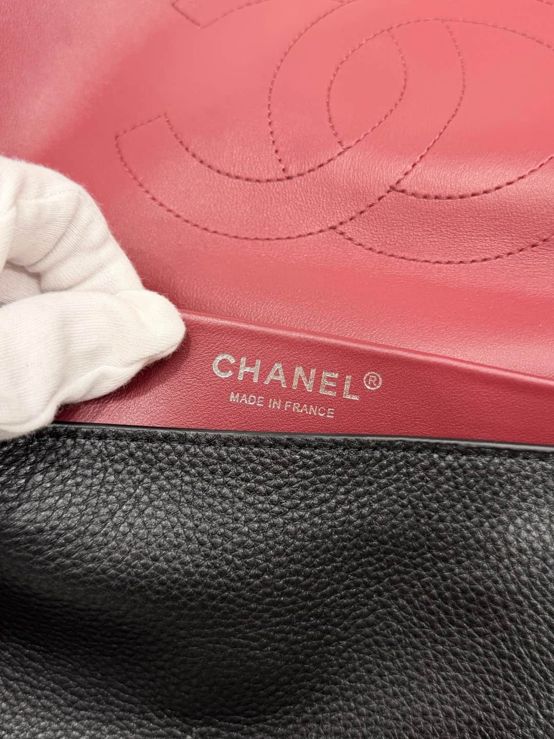 Chanel Maxi Flapbag Grained Calfskin & Silver-Tone Metal Black AS6231 A