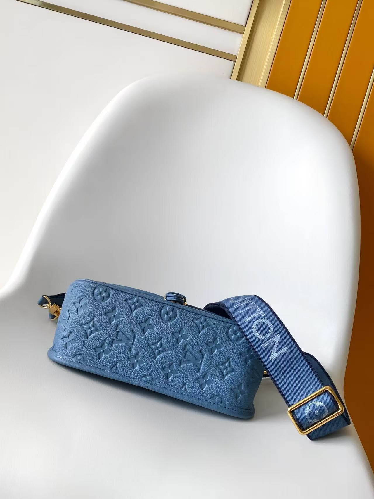Louis Vuitton Diane Blue Jean Cowhide leather M27362 High