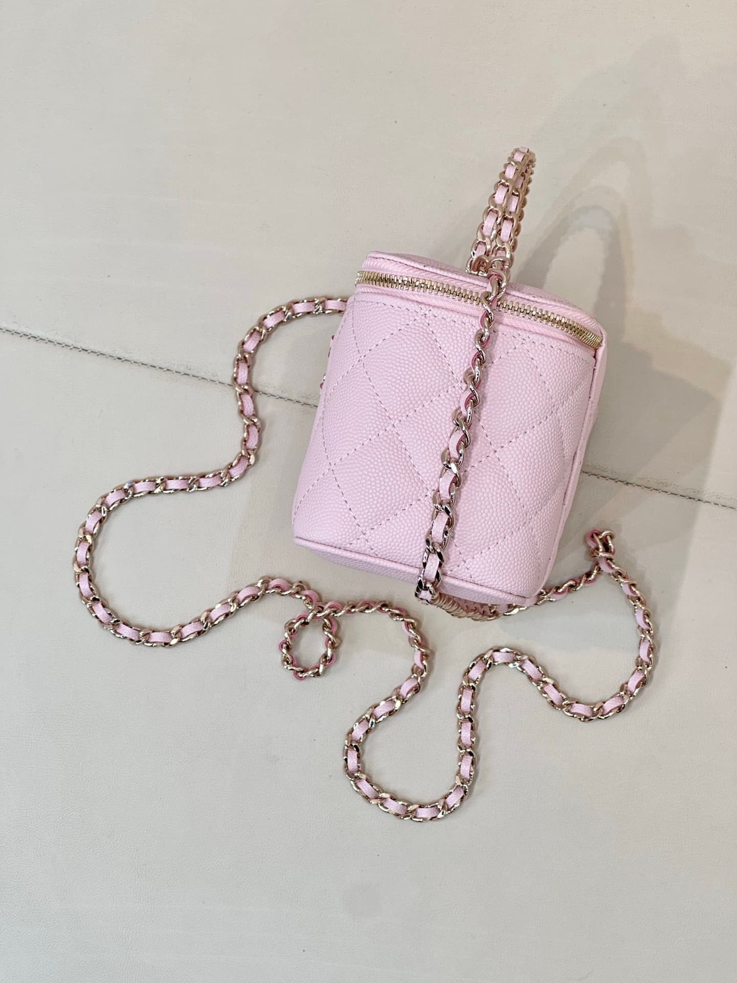 Chanel Classic Top Handle Vanity Case Grained Calfskin& Gold-Tone Metal Pink AP5182 TOP
