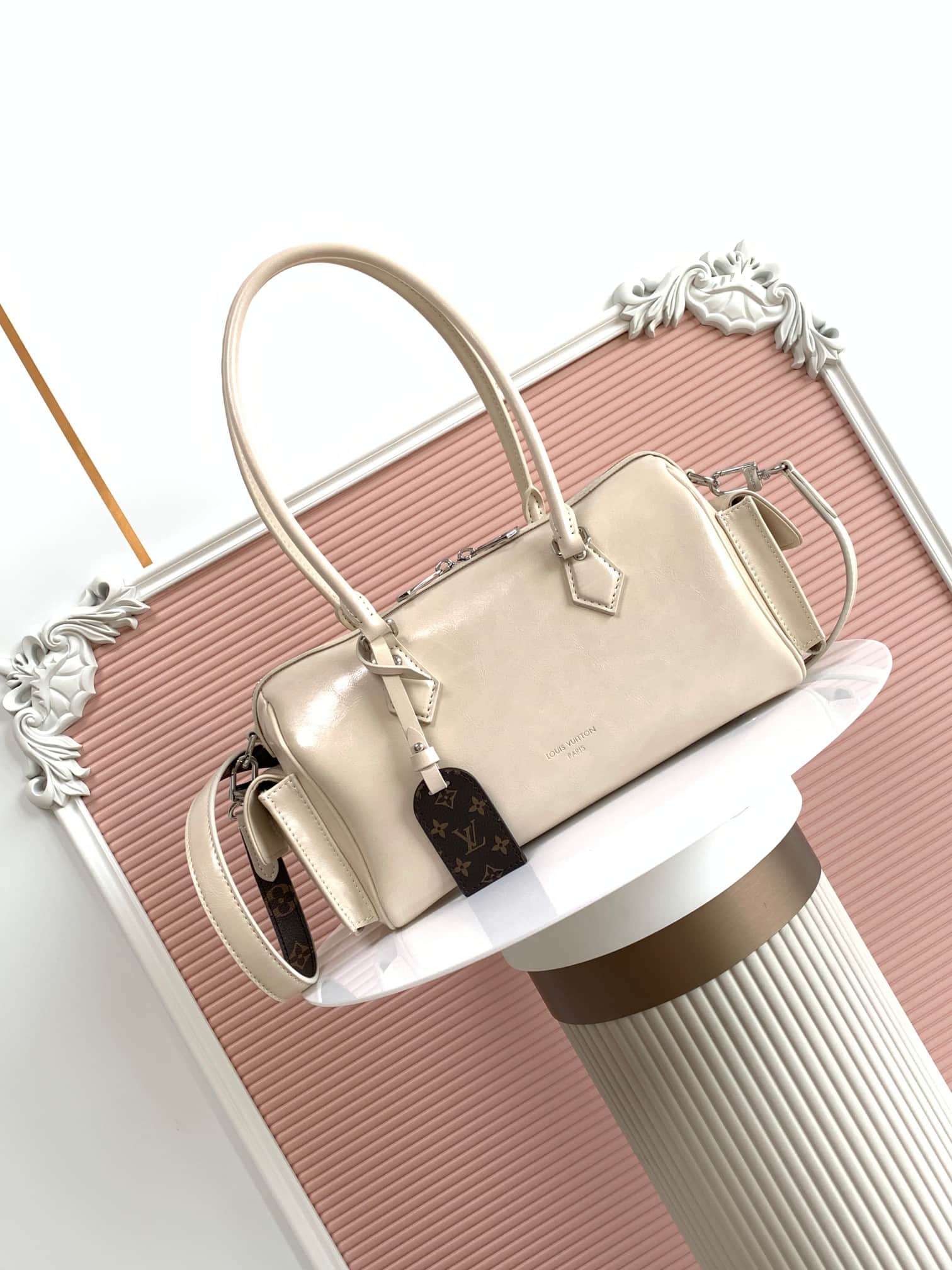 Louis Vuitton Speedy Cargo Vibe Handbag Lambskin Leather M12965 High