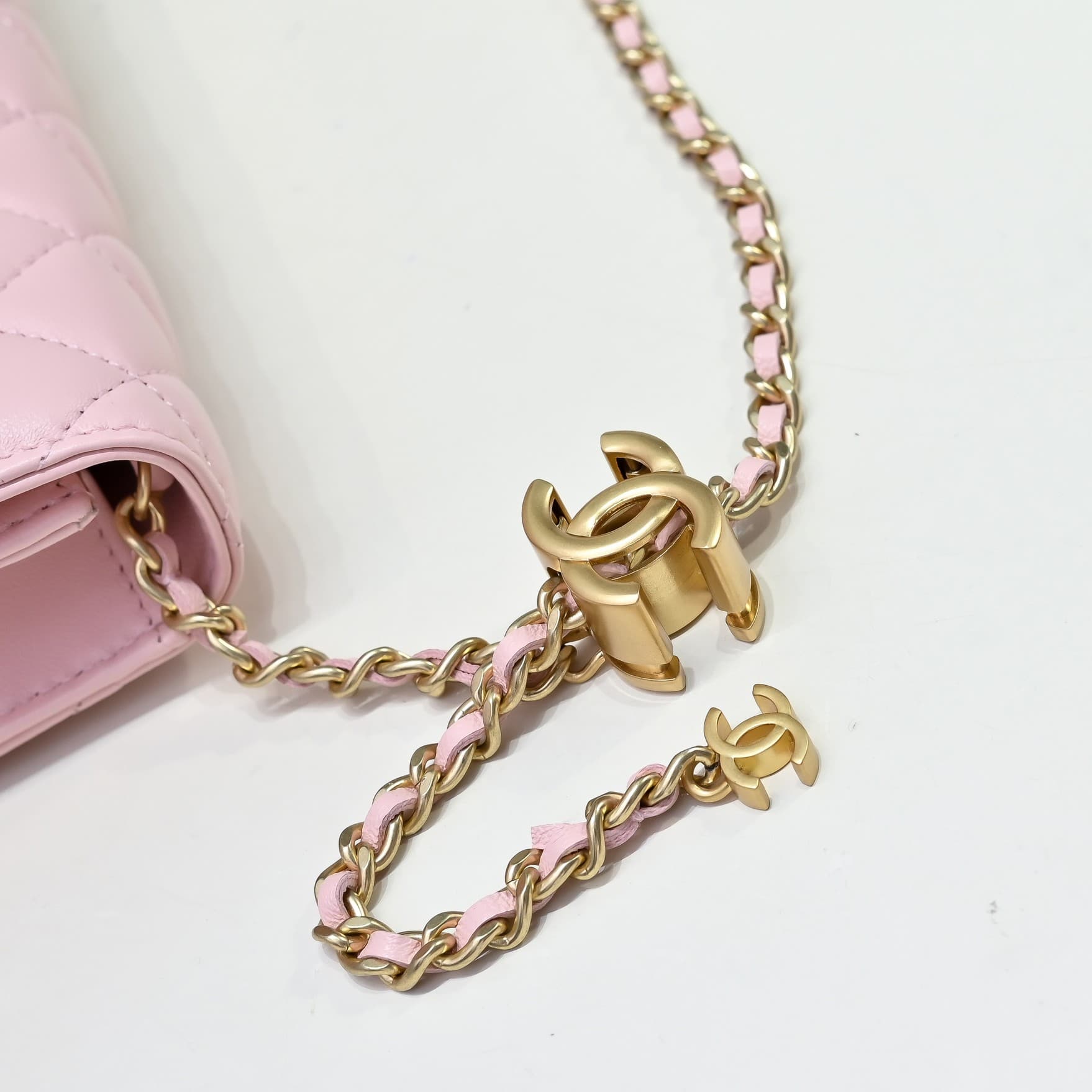 Chanel Wallet on Chain Quilted Leather  & Gold-Tone Metal Pink AP3938 High