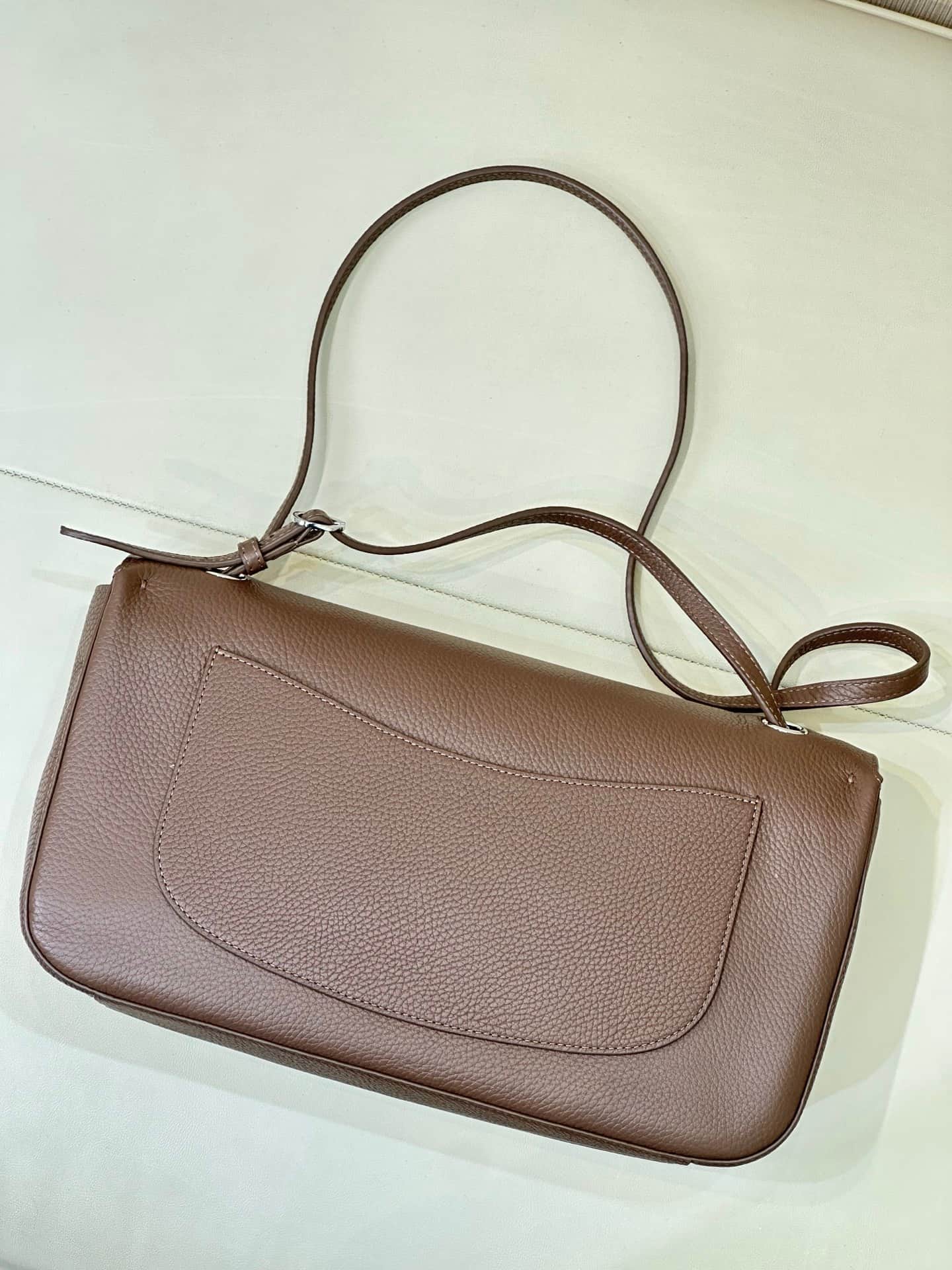 Chanel Maxi Flapbag Grained Calfskin & Silver Metal Light Brown AS6231 TOP