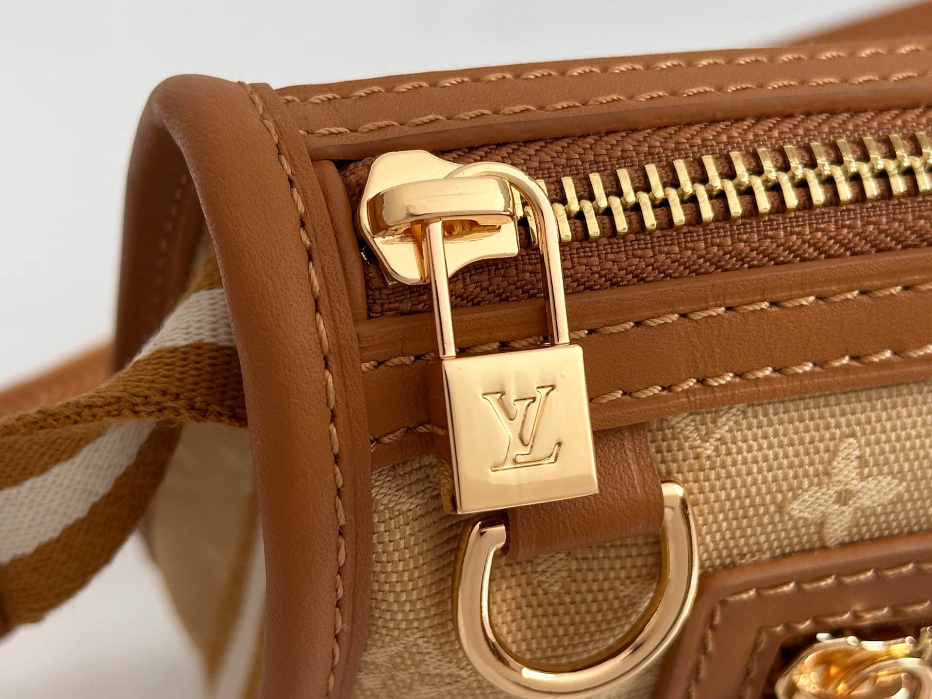 Louis Vuitton Mini Lin Pochette Kathleen Monogram Canvas Yellow M92333 High