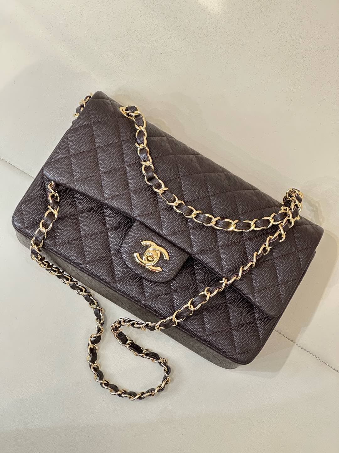Chanel Medium CLASSIC HANDBAG Grained  Calfskin & Gold-Tone Metal Coffee TOP