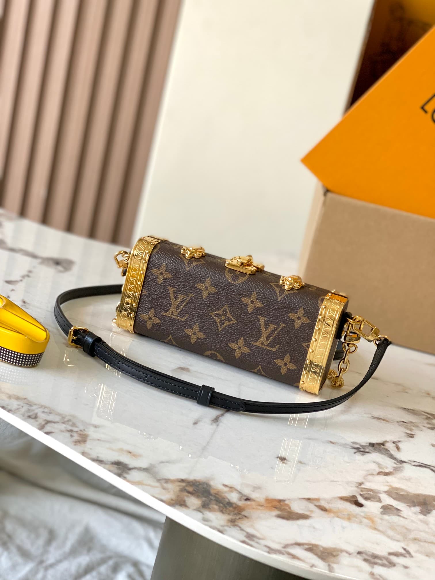 Louis Vuitton Vanity Case PM Monogram coated canvas M46758 Top