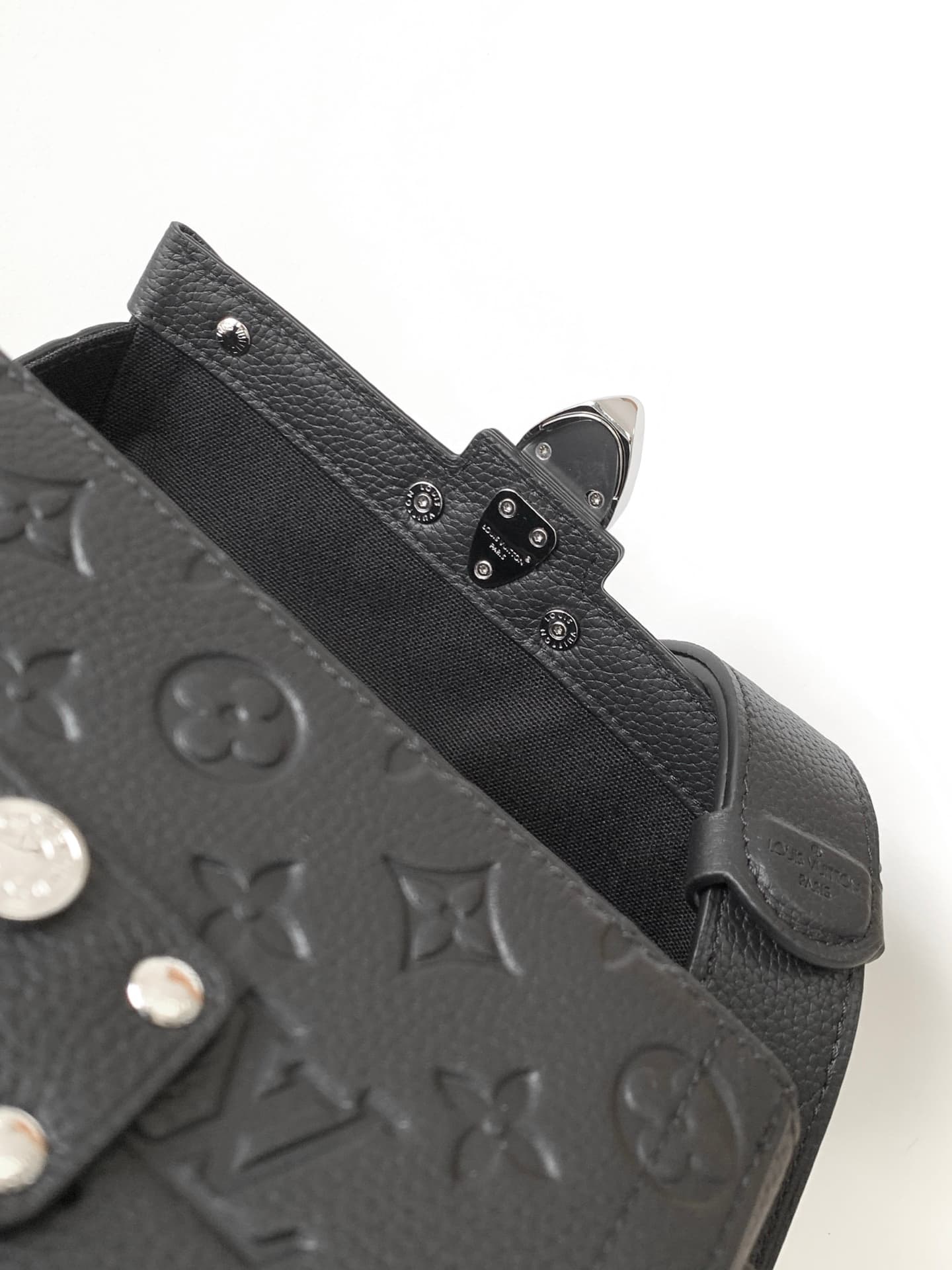 Louis Vuitton Soul Trunk Black Taurillon Monogram embossed cowhide leather M13871 High