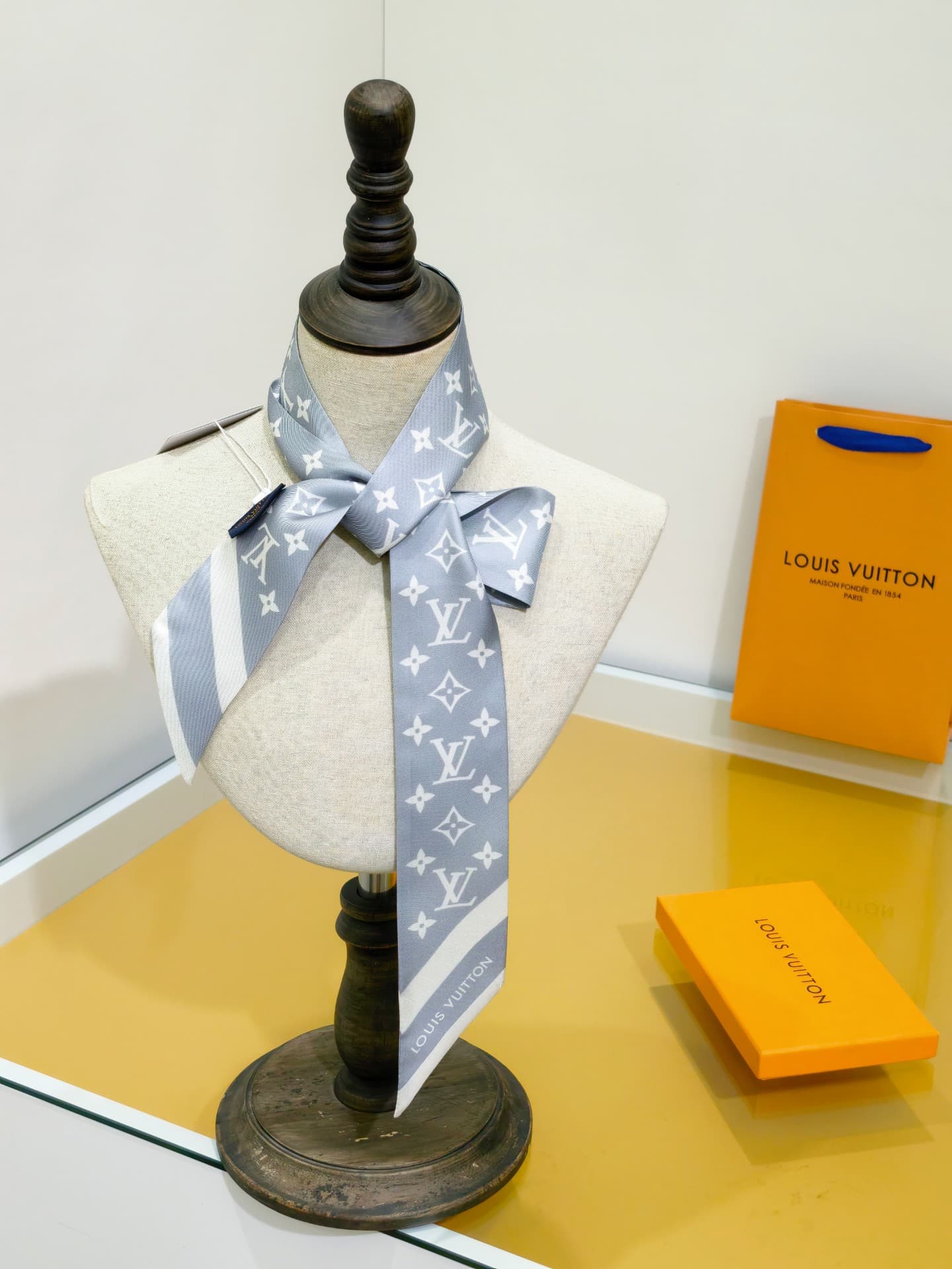 Louis Vuitton Monogram Silhouette BB Bandeau Silk Twilly