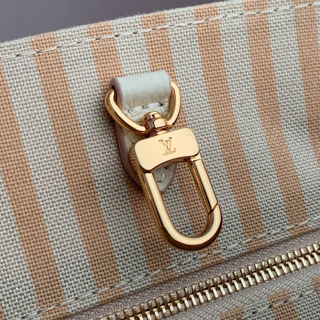 Louis Vuitton OnTheGo PM Debossed grained cowhide leather M14403 Eden High