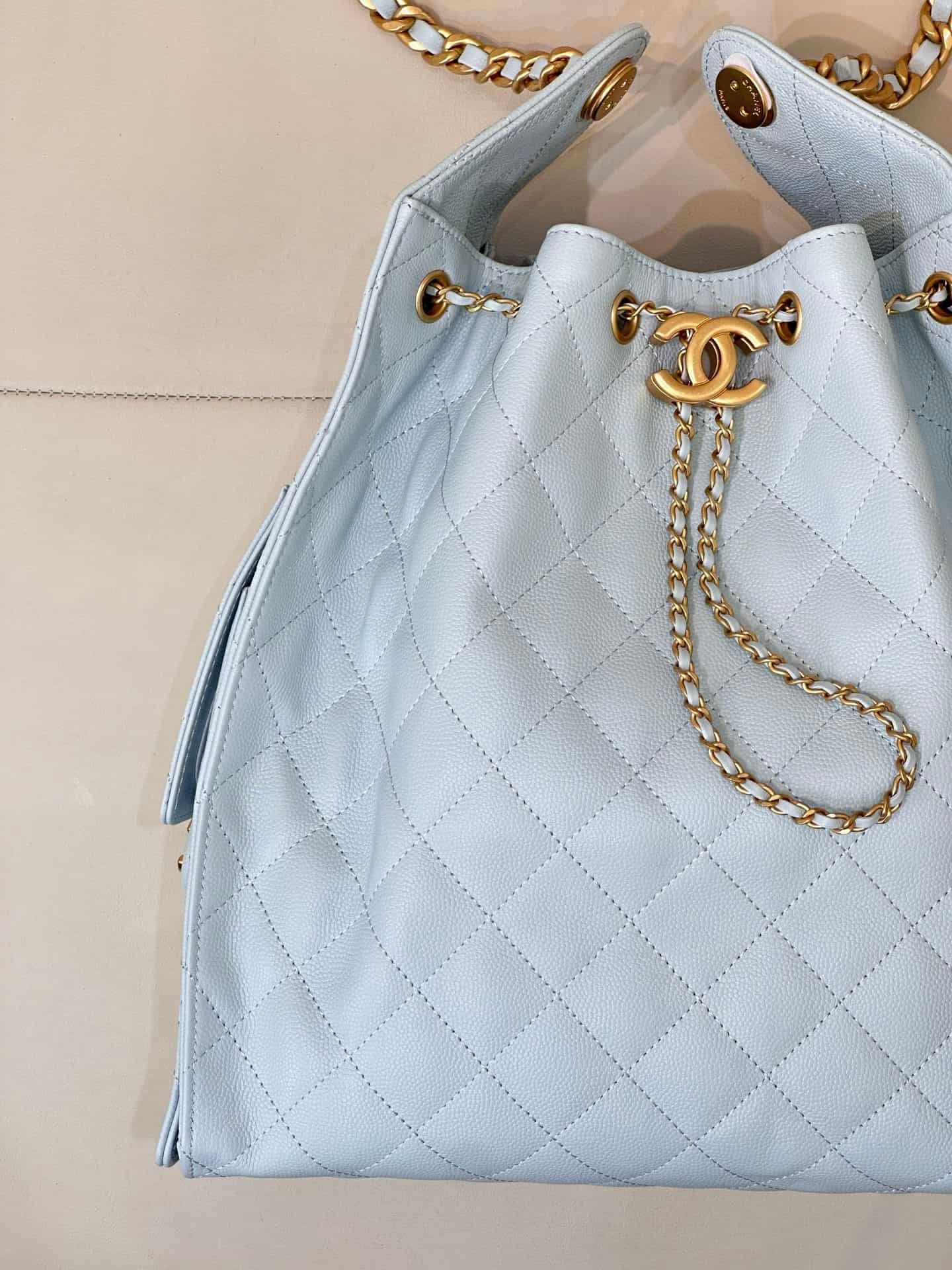 Chanel 25 Medium Hobo handbag AS5311 Grained Calfskin & Gold-tone Metal Light Blue TOP