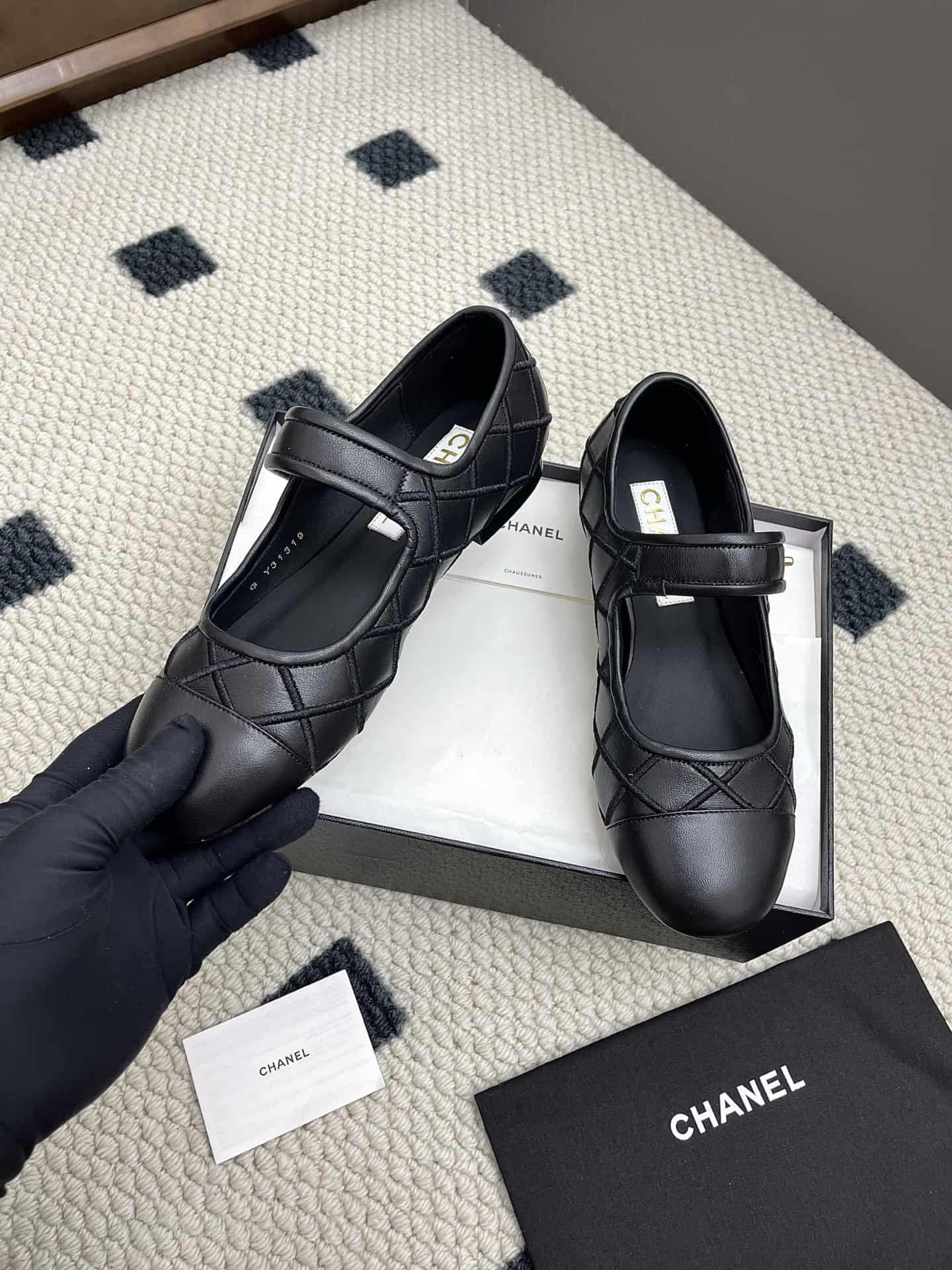 CHANEL Patent Calfskin Mary Janes Flats Shoes Women