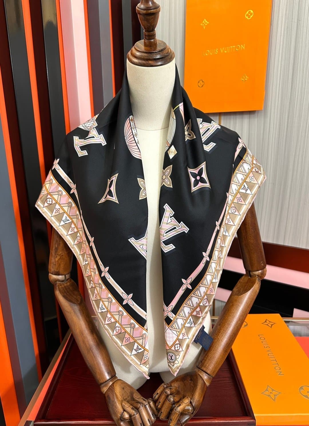 Louis Vuitton 