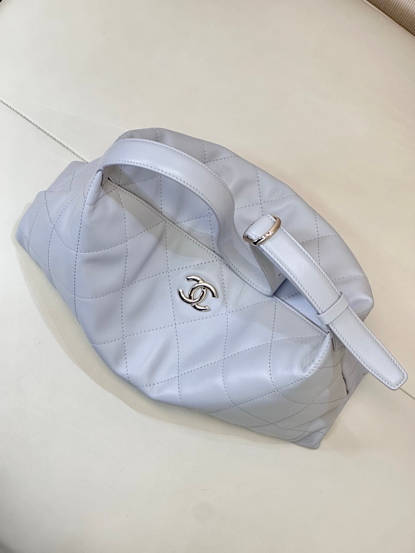 Chanel Maxi Hobo Bag Shiny Lambskin & Gold-Tone Metal AS6139 Light Blue TOP