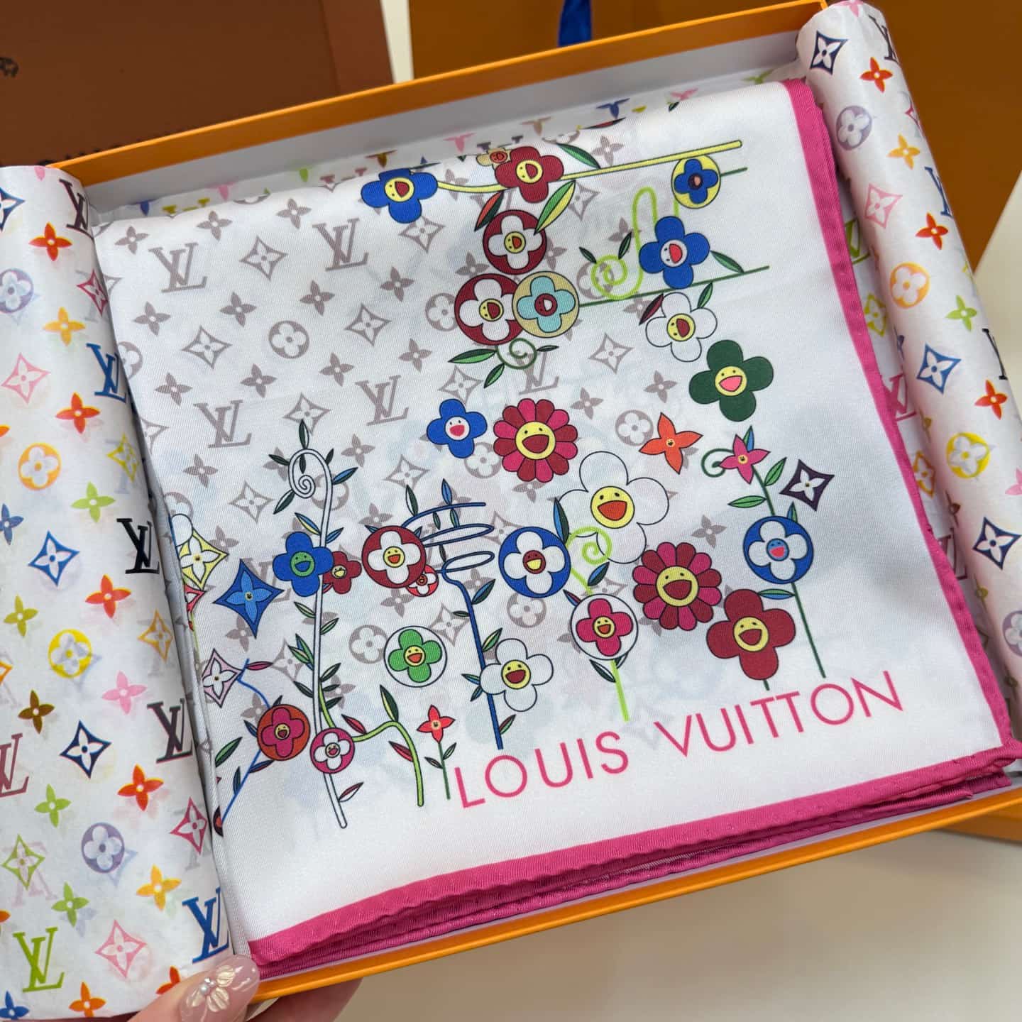 Louis Vuitton x Takashi Murakami Monogram Superflat Flowers Square 90 scarves