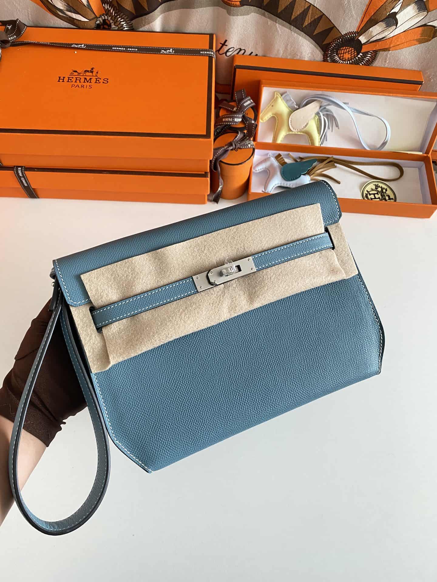 Hermes Kelly Depeches 25 Pouch Epsom Leather Denim Fonce WAX High