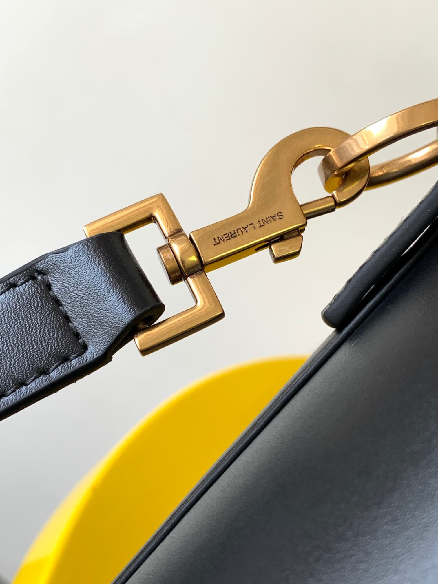 Saint Laurent Le 37 Small black leather bucket bag High