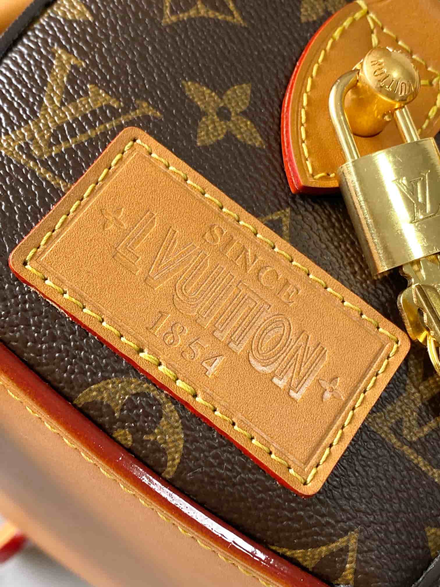 Louis Vuitton Rickshaw Wearable Wallet Monogram coated canvas M28020 High