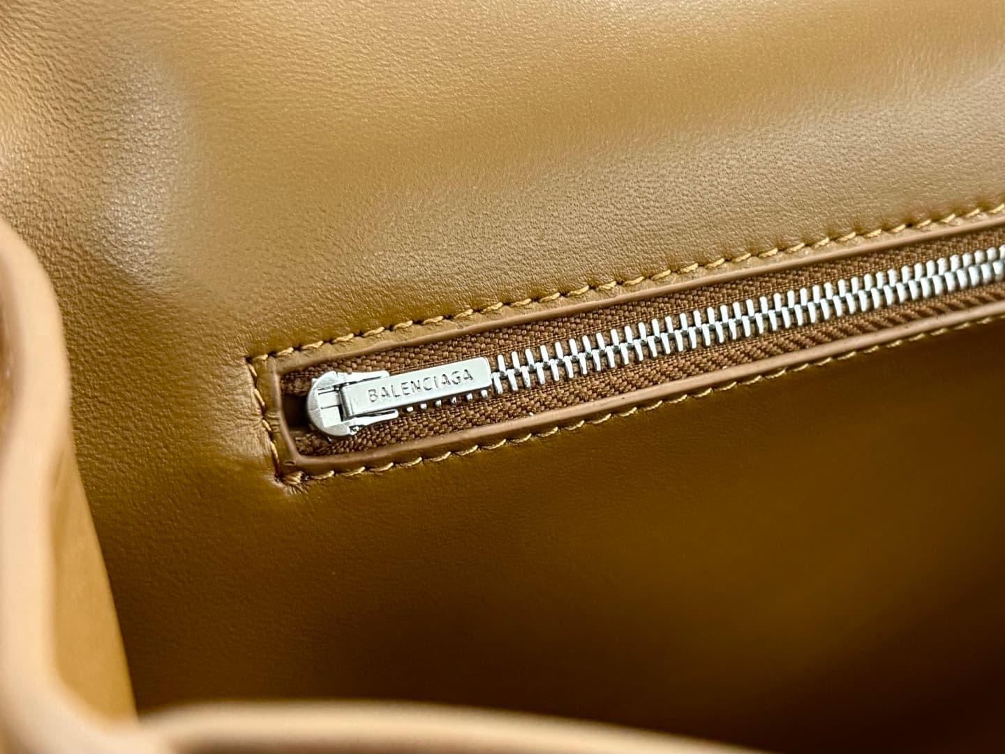 Balenciaga Rodeo Large Bag in Camel Waxed Suede Calfskin With Silver-Tone Metal TOP
