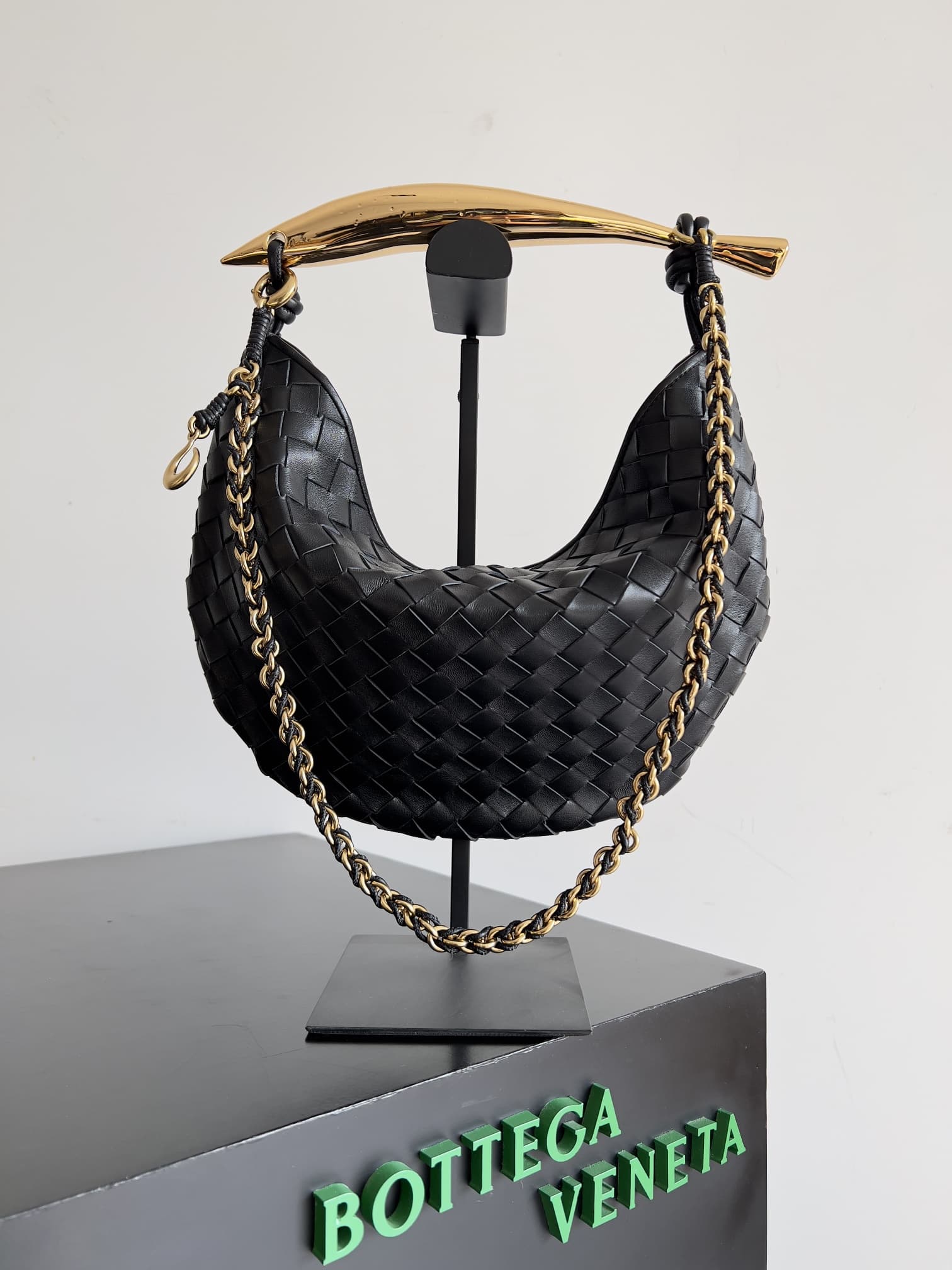BV Sardine Chain Intrecciato Top