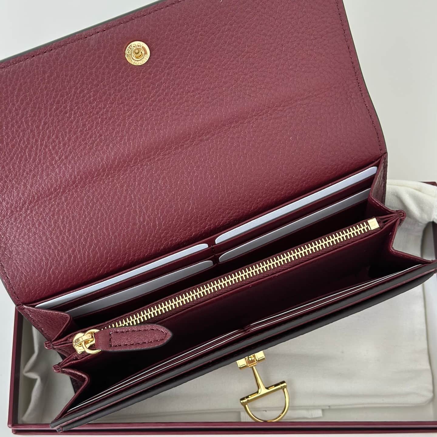 Gucci Softbit continental wallet ‎828147 Burgundy High