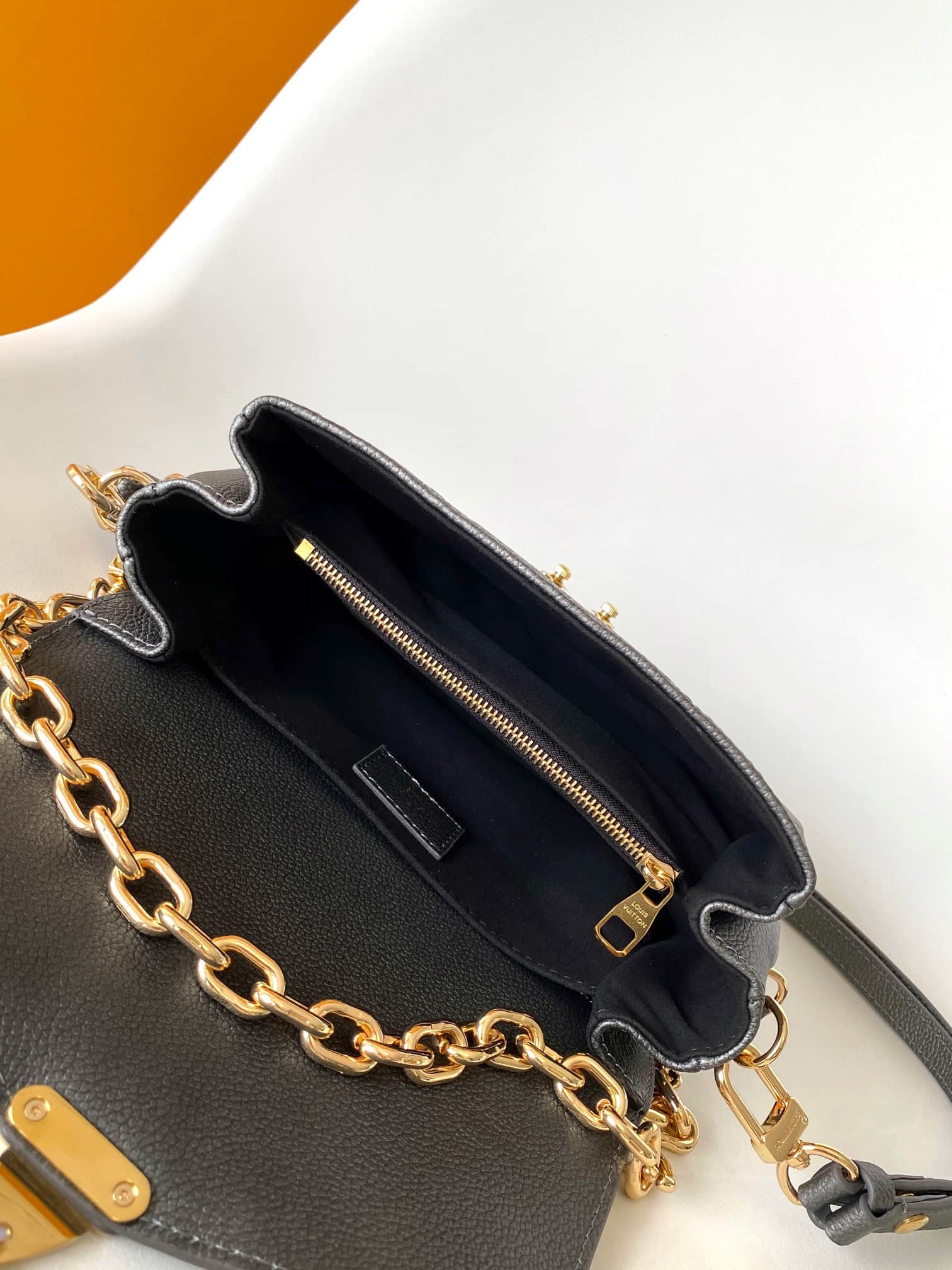 Louis Vuitton Pochette Métis East West Gun metal Embossed grained cowhide leather M11998 High