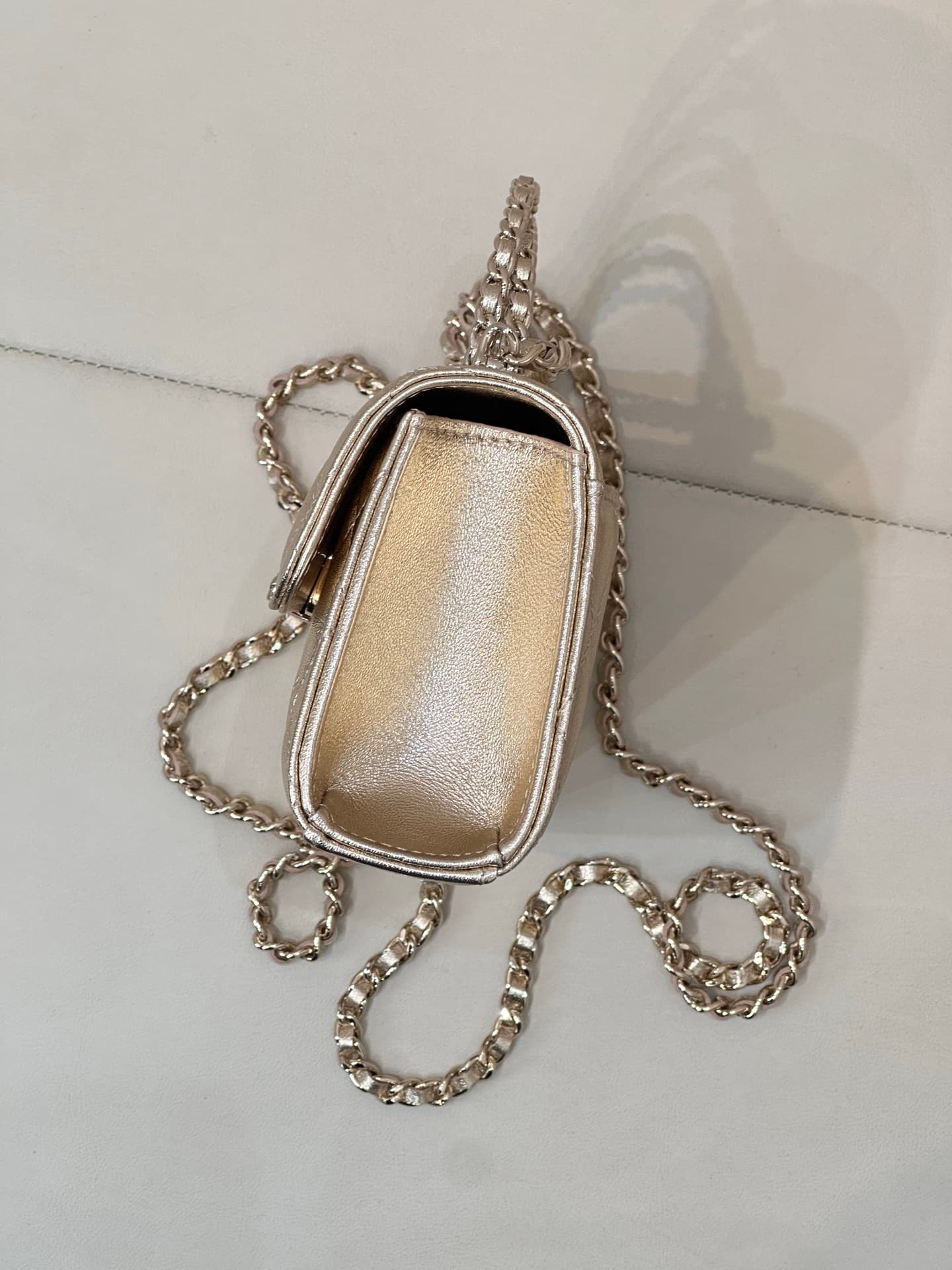 Chanel Clutch with chain Metallic Lambskin&Gold-Tone Metal Gold AP3238 TOP