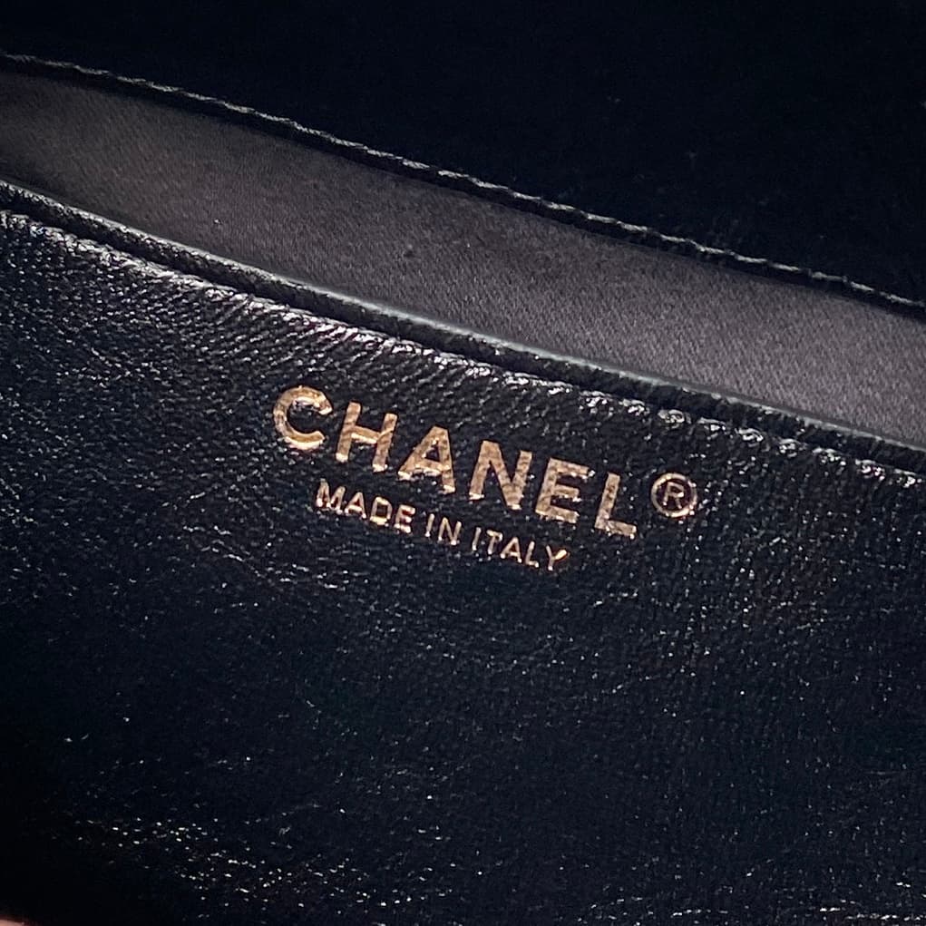 Chanel Hobo Handbag Shiny Lambskin & Gold-Tone Metal AS6138 Black High