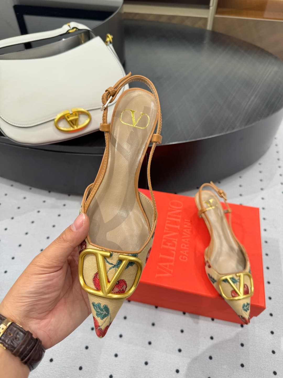 Valentino Sandal shoes Low Women