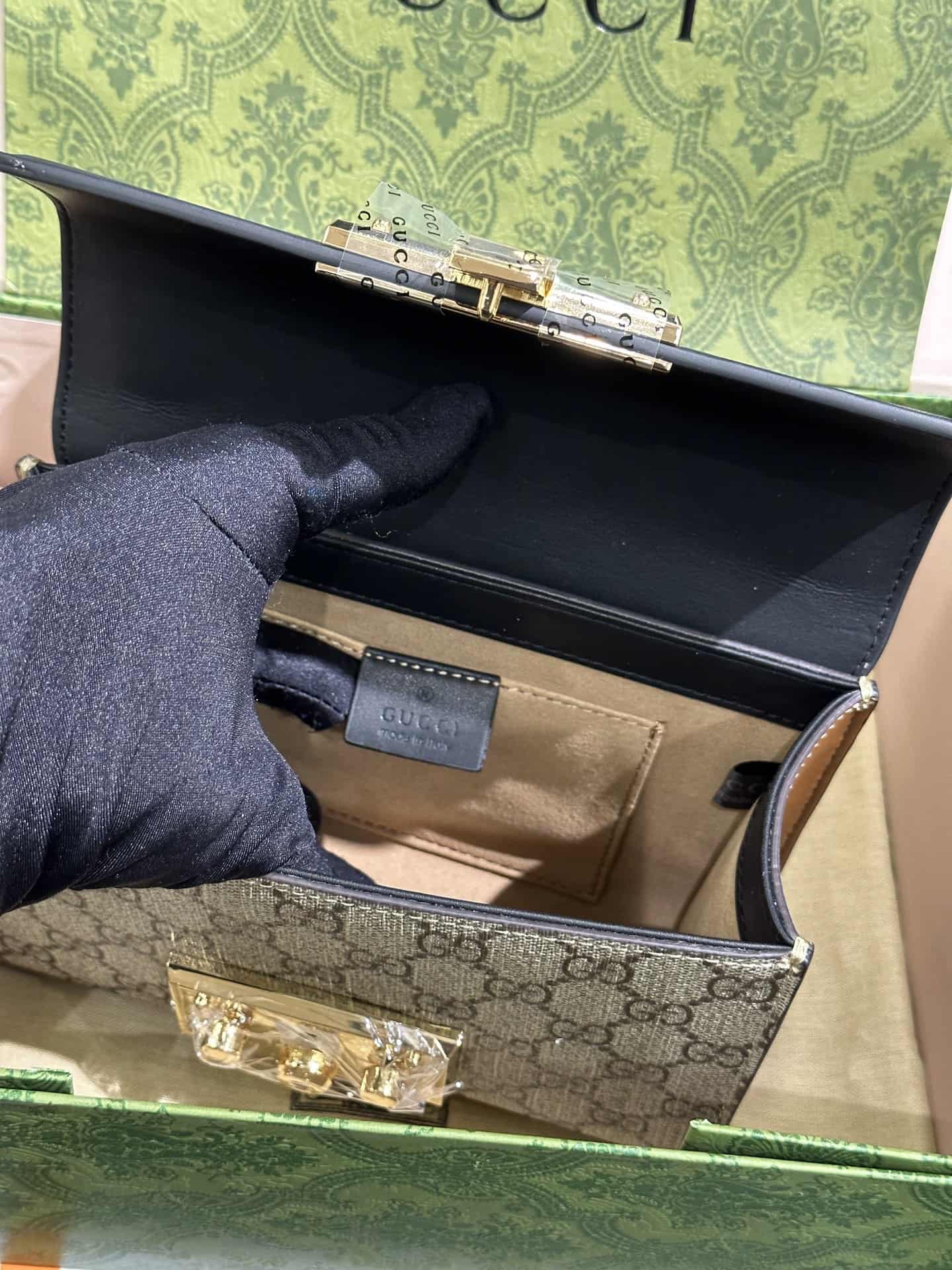 GUCCI PADLOCK SMALL SHOULDER BAG ‎409487