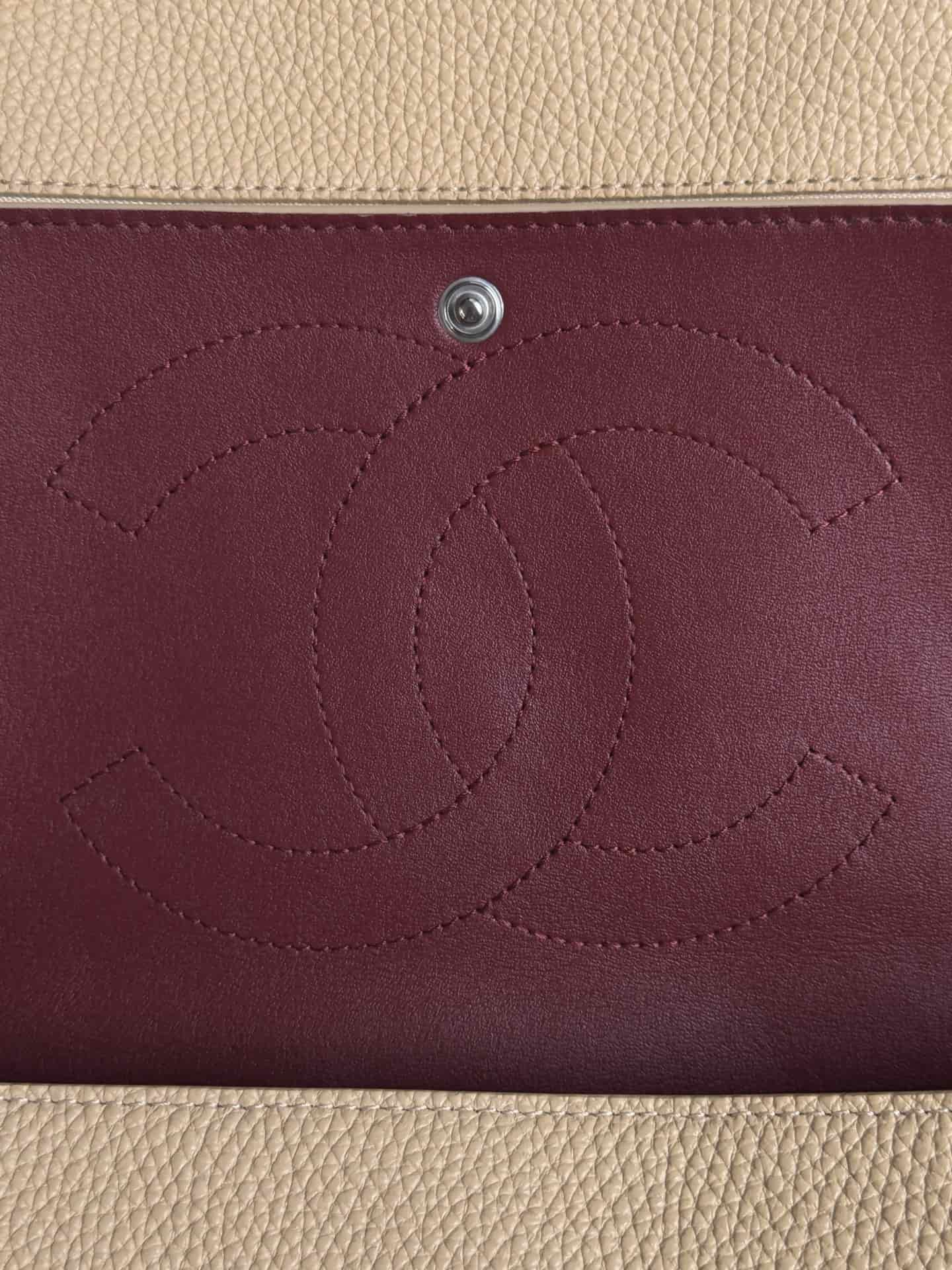 Chanel Maxi Flapbag Grained Calfskin & Silver-Tone Metal Beige AS6231 A