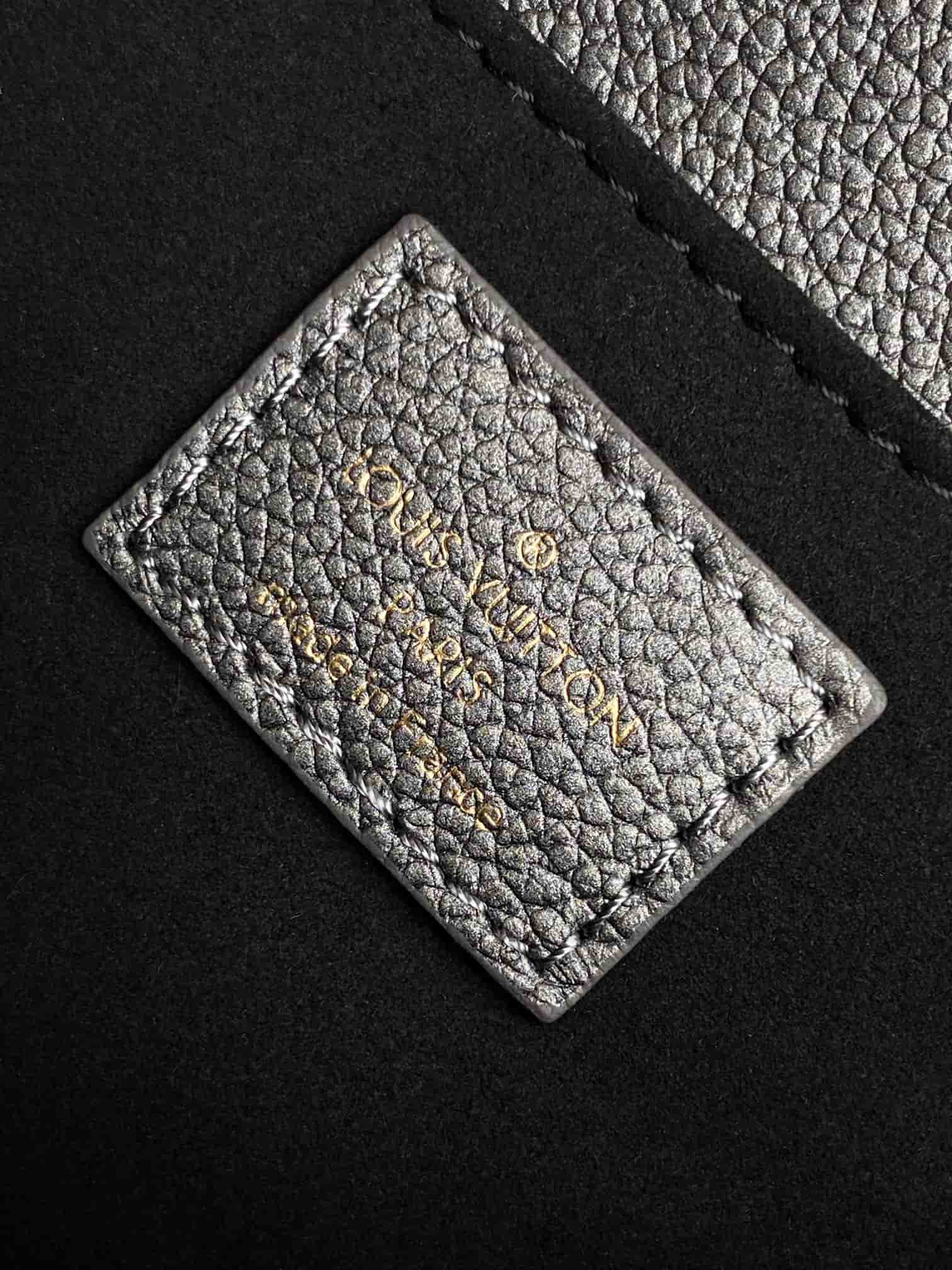 Louis Vuitton Pochette Métis East West Gun metal Embossed grained cowhide leather M11998 High